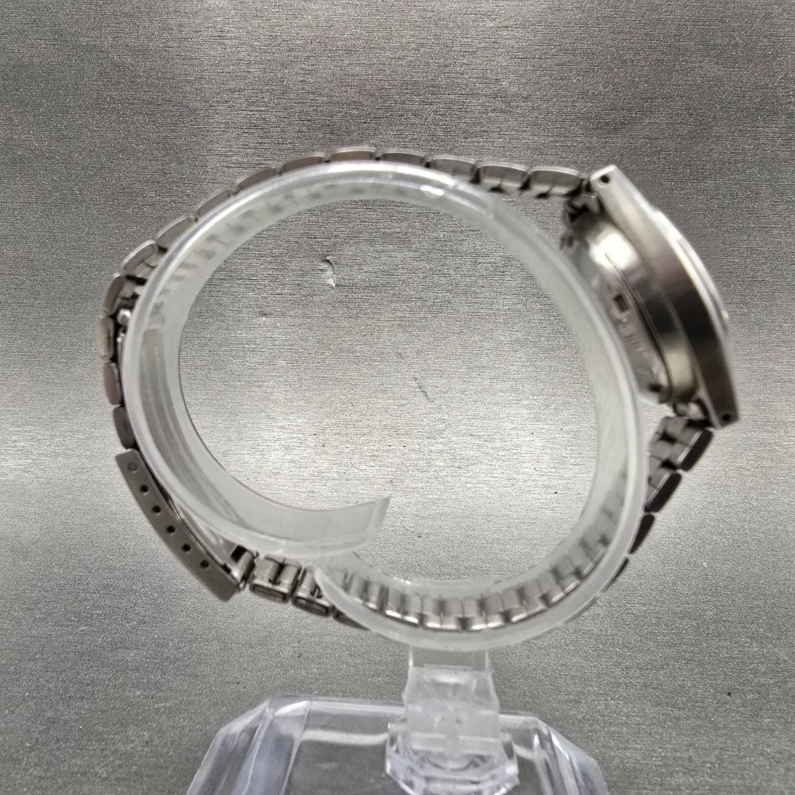 Seiko 5 Automatic Watch Women 25mm Silver Dial Silver Tone 4206-0410 New Battery7