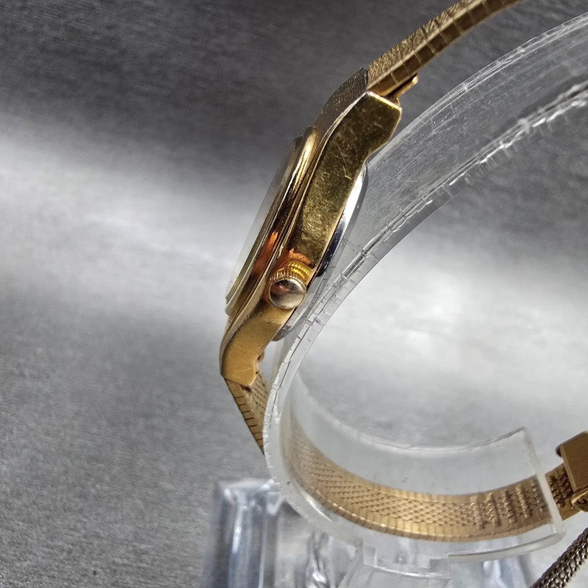 Citizen CQ Watch Women 17mm Champagne Dial Gold 5930-S10387 New Battery JP32