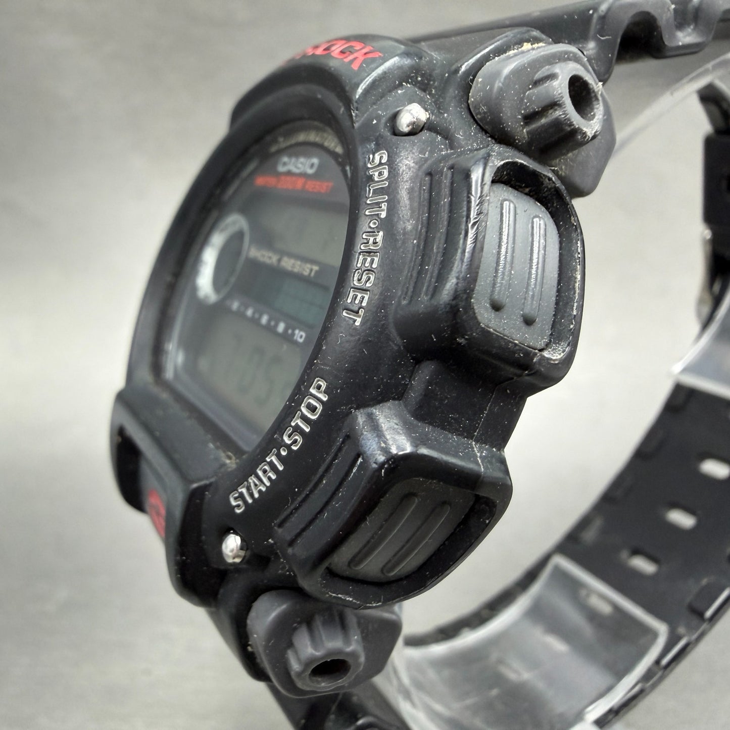 Casio G-Shock DW-9052 Watch Men 47mm Digital Black&Red Round New Battery PLKJF2