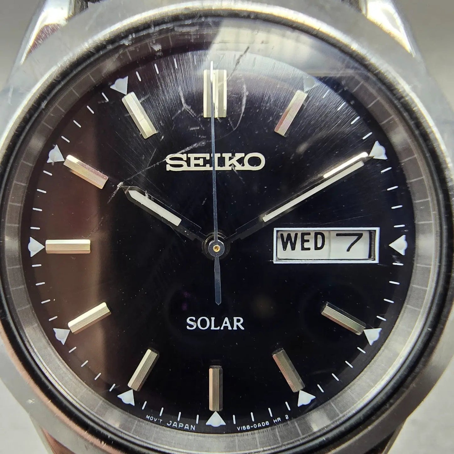 Seiko Solar Watch Men 37mm Black Dial Silver Tone Daydate Round V158-0AB0 Runs G1