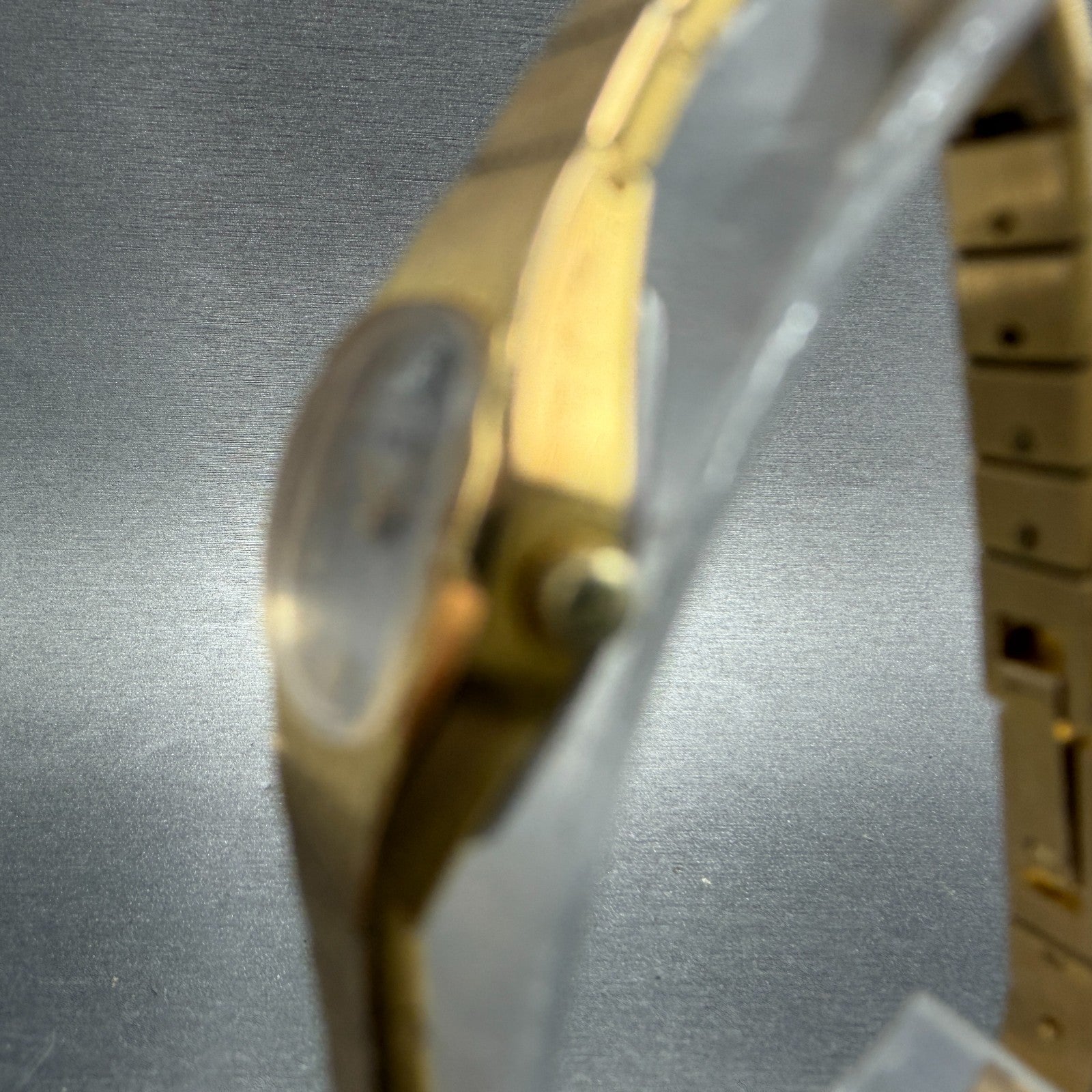 Bulova Watch Women 16mm Silver Dial Gold Tone Round 92K76 New Battery Vintage2