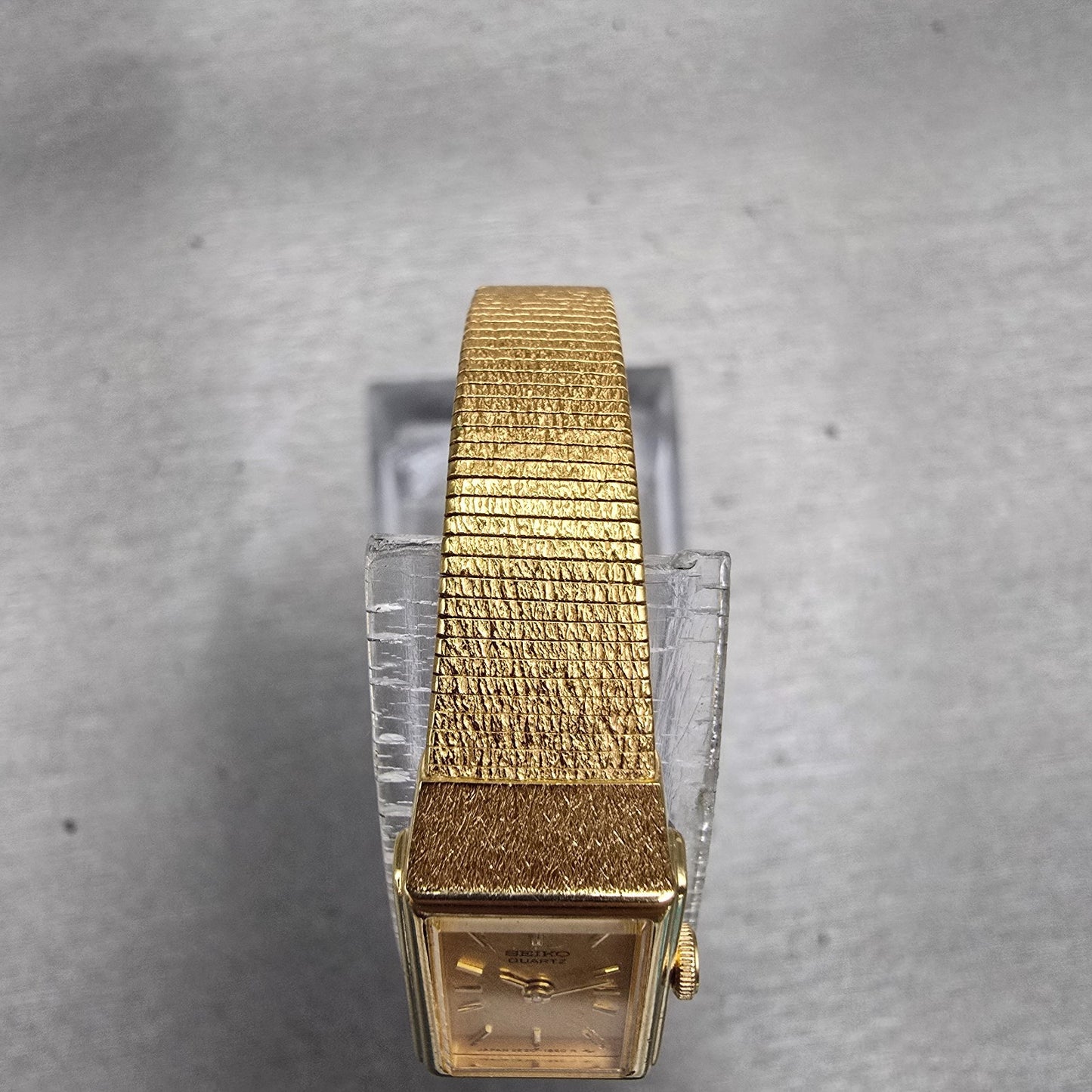 Seiko Watch Women 12mm Gold Dial Gold Tone Rectangle 2E20-6479 New Battery VTG4