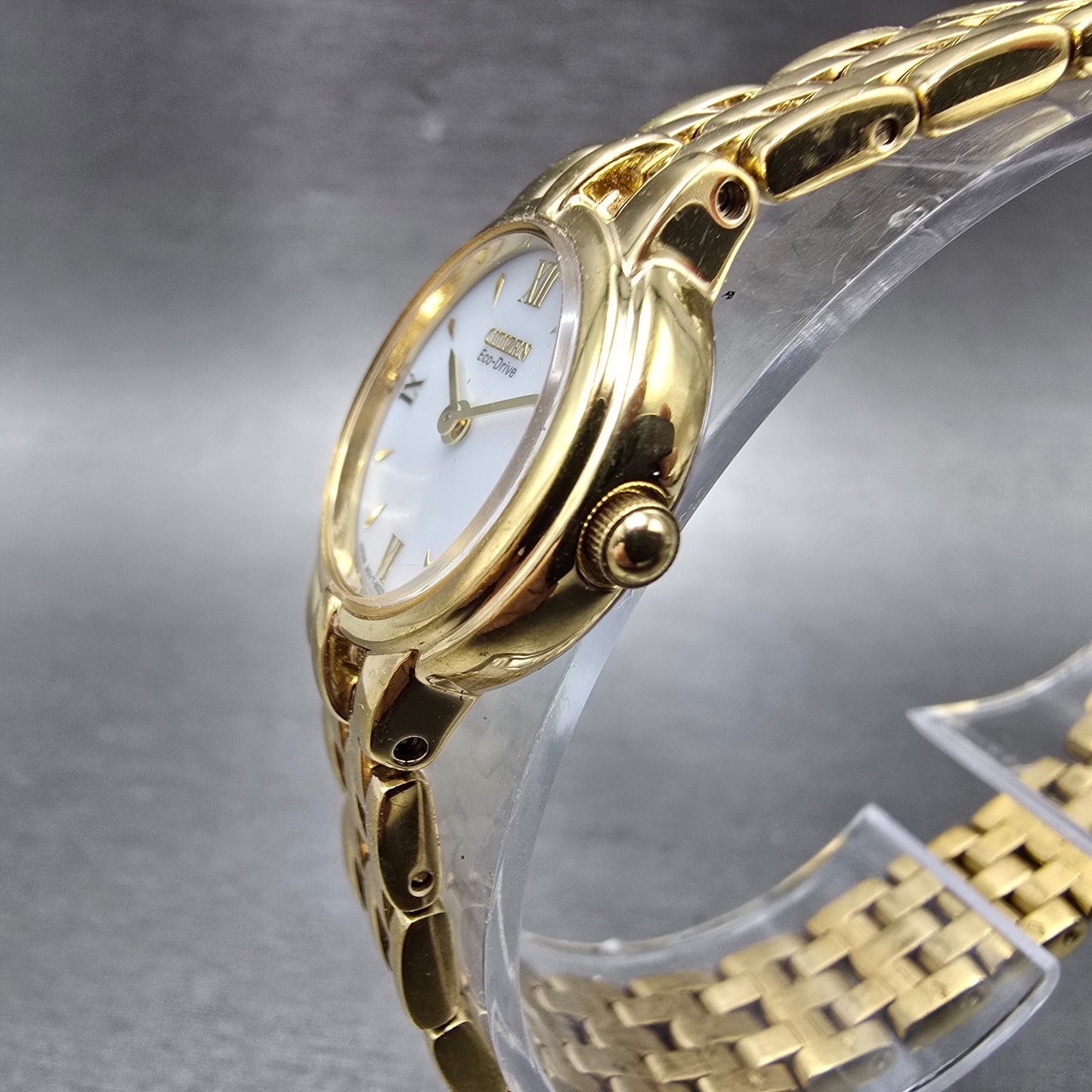 Citizen Eco-Drive Watch Women 21mm White Dial Gold Tone Round B023-K006589 Runs2