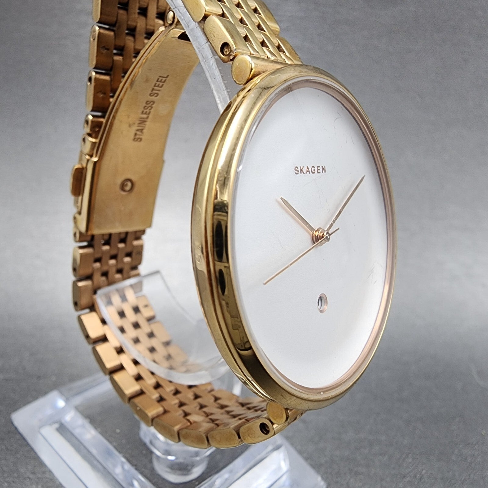 Skagen Gitte Watch Women 39mm White Dial Gold Tone Date Round New Battery3