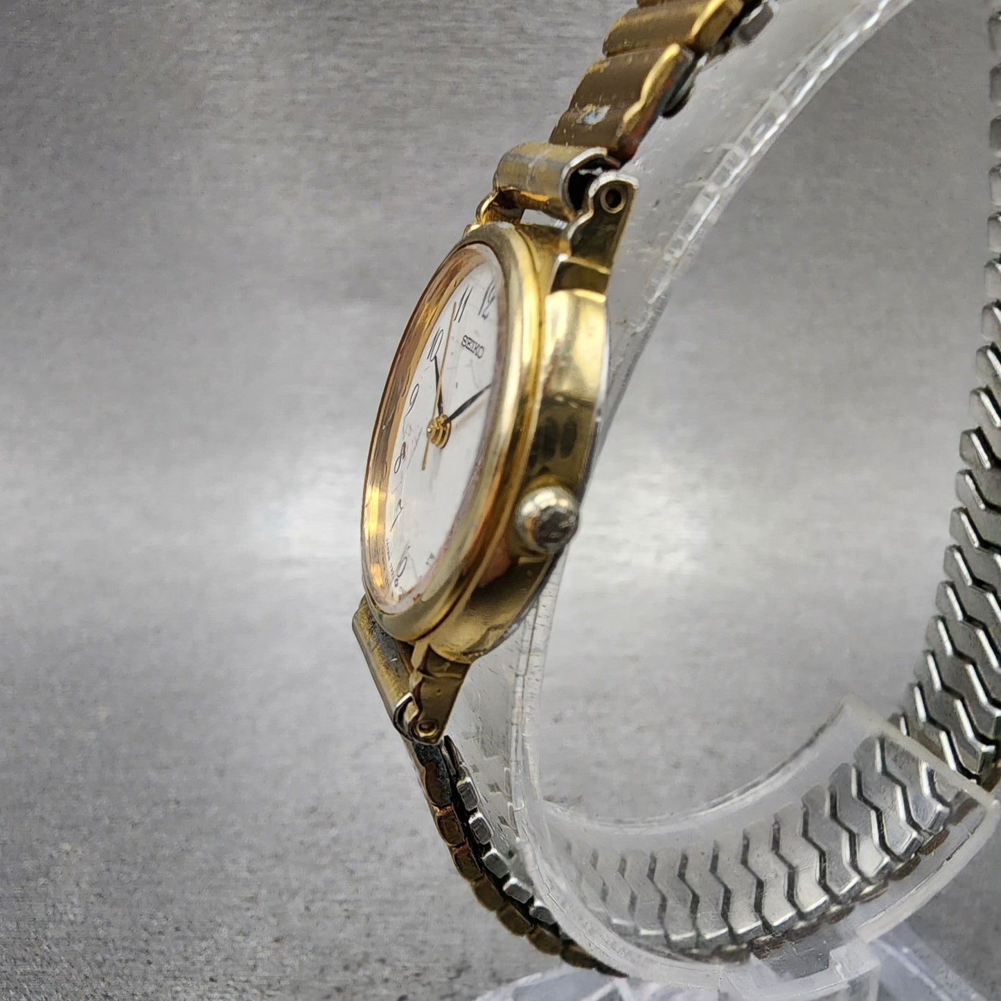 Seiko Watch Women 22mm White Dial Gold Tone Oval Bracelet 73216070 New Battery2