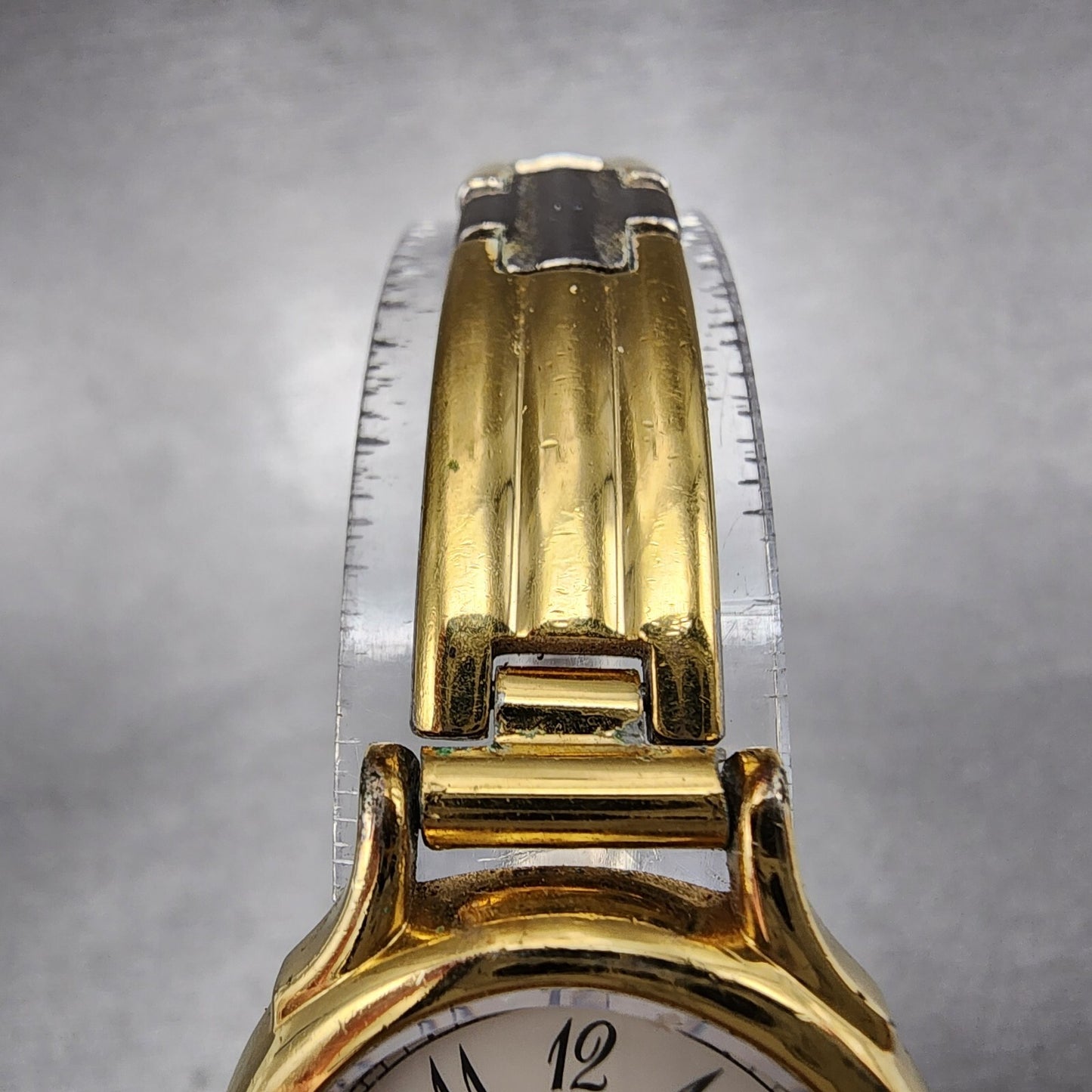 Seiko Watch Women 23mm White Dial Two Tone Round 23206170 New Battery VTG5
