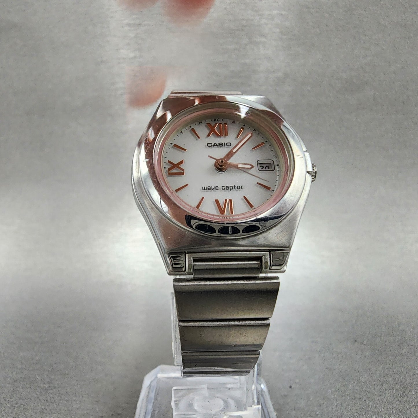 Casio Waveceptor Watch Women 28mm White Dial Silver Tone Date Round LWQ-10 Works