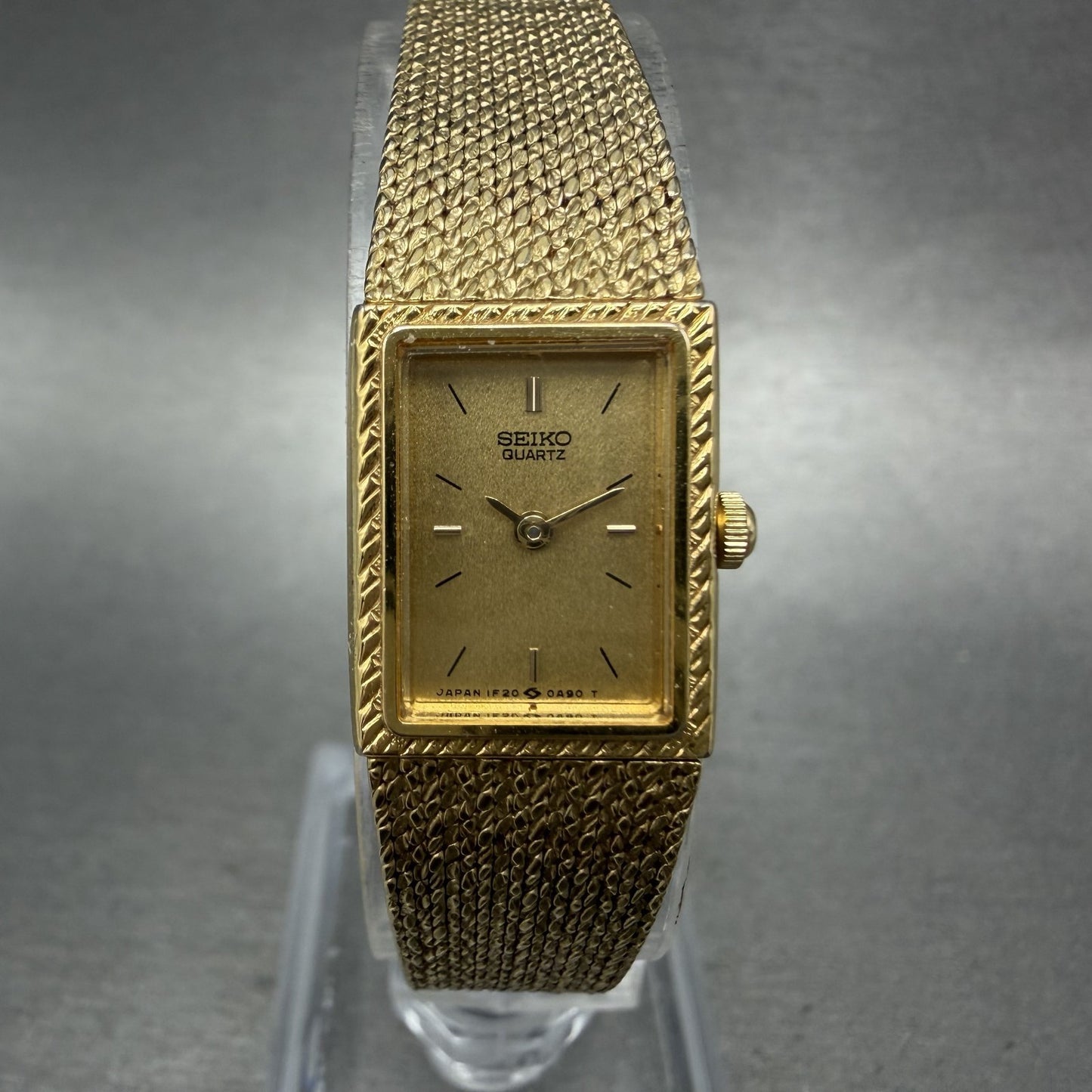 Seiko Tank Watch Women 14mm Gold Dial Gold Tone Rectangle 1F20-5A59 New Battery0