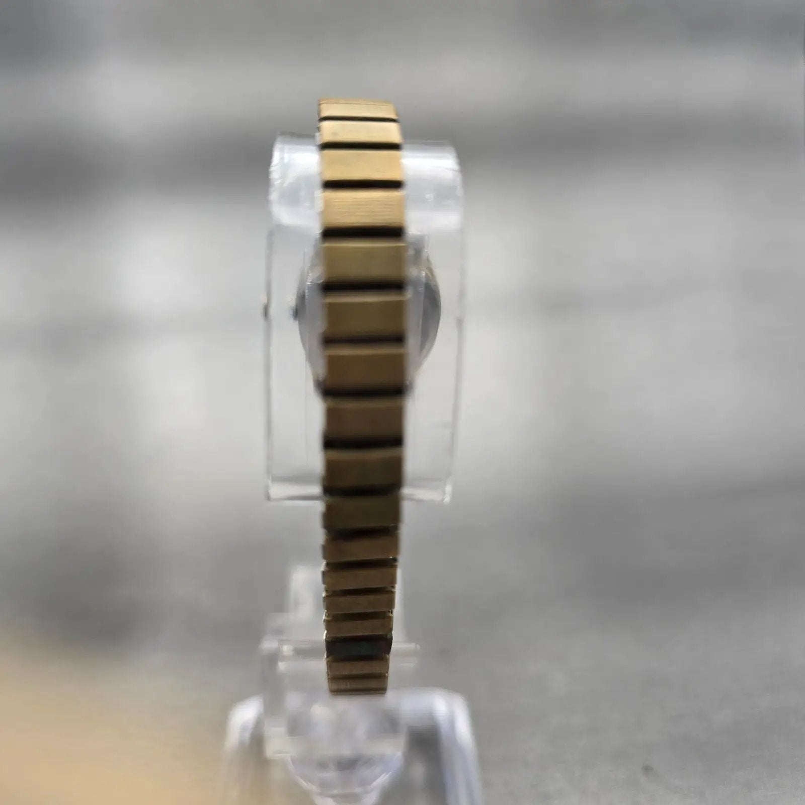 Seiko Watch Women 22mm Champagne Dial Gold Tone Round 5420-0049 New Battery VTG7