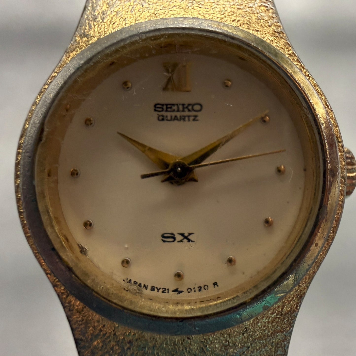 Seiko SX Watch Women 20mm Champagne Dial Gold Tone Round 8Y21-0020 New Battery1
