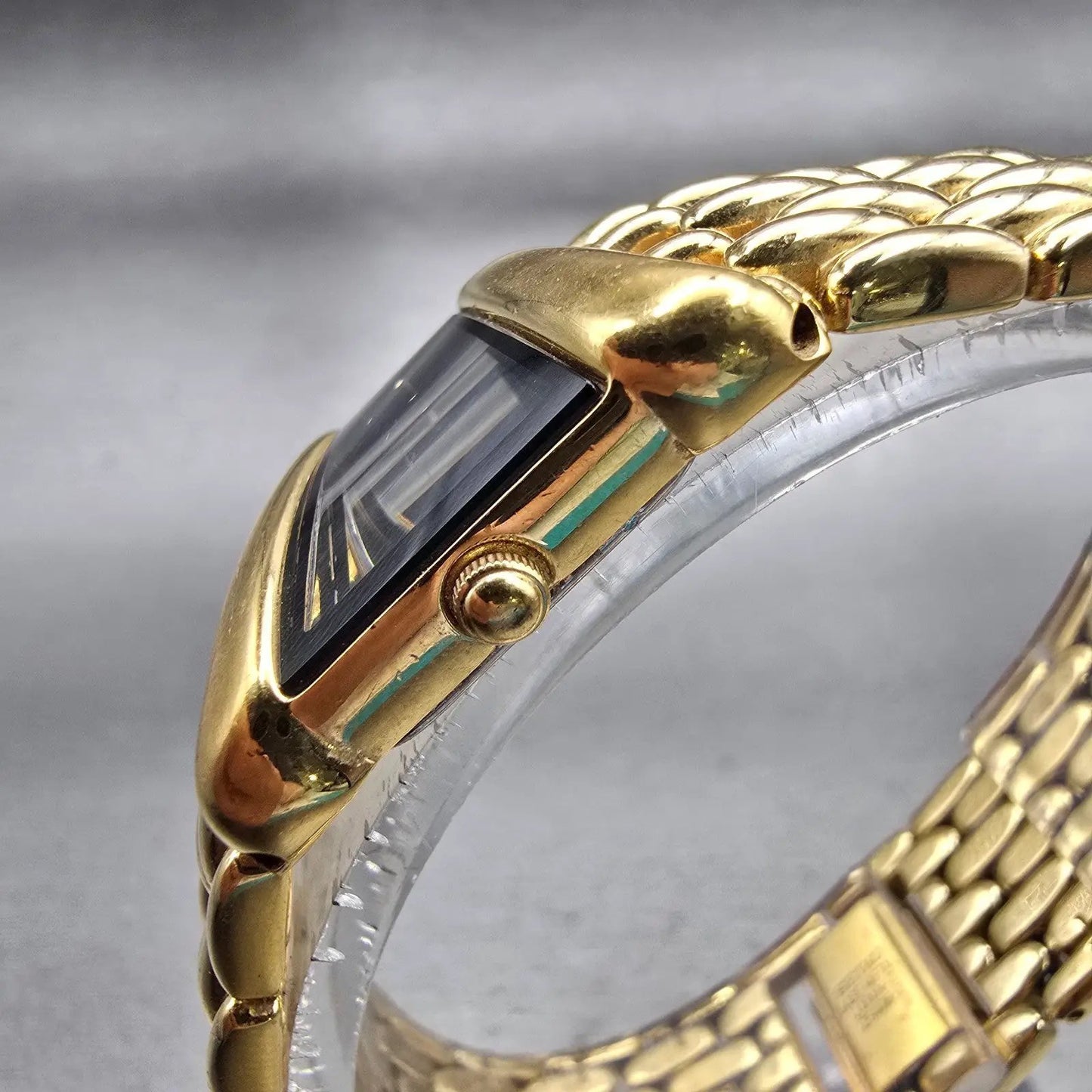 Seiko Watch Women 19mm Black Dial Gold Tone Asymmetrical 4N00-5749 New Battery2