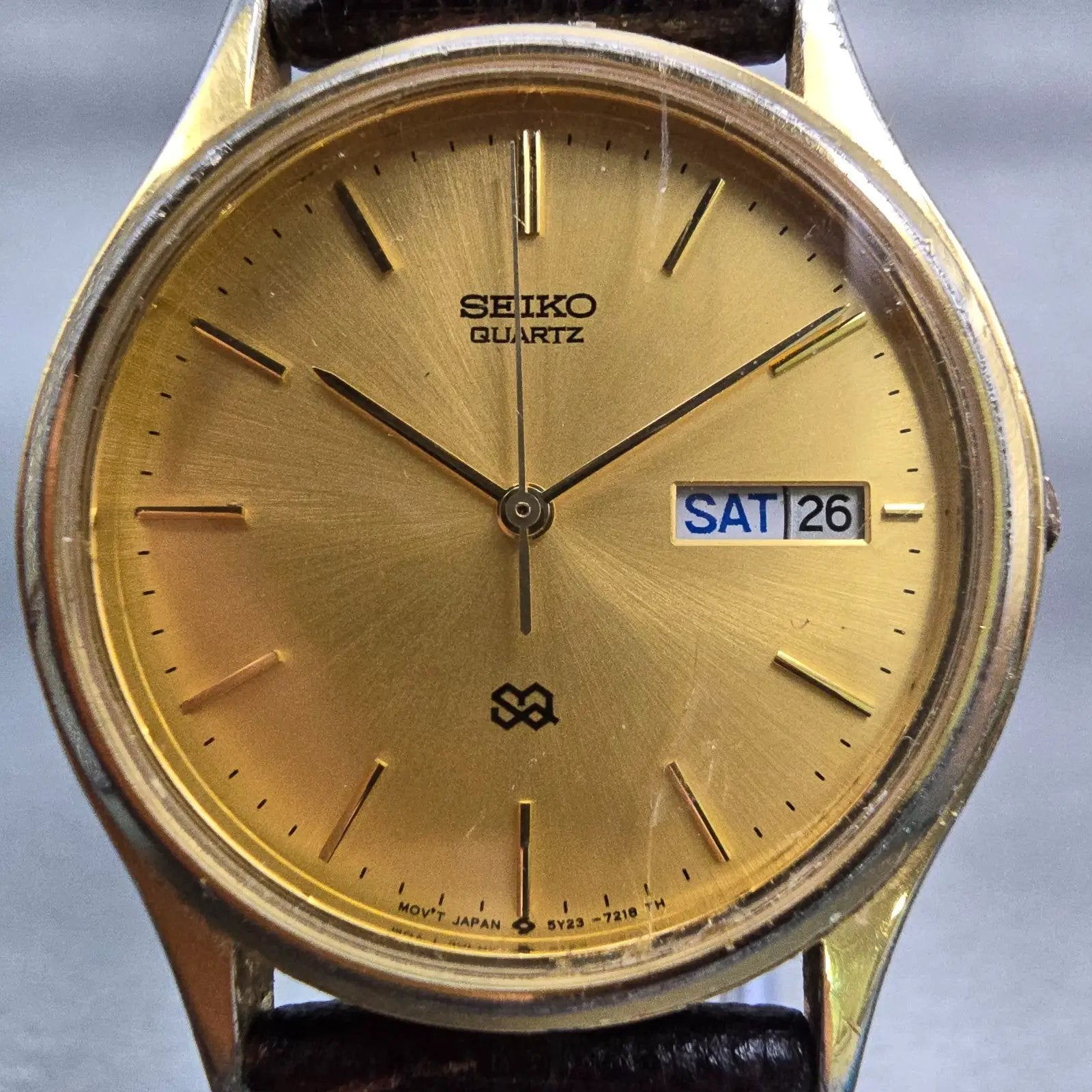 Seiko SQ Watch Men 34mm Gold Dial Gold Tone Daydate Round 5Y23-7079 New Battery1