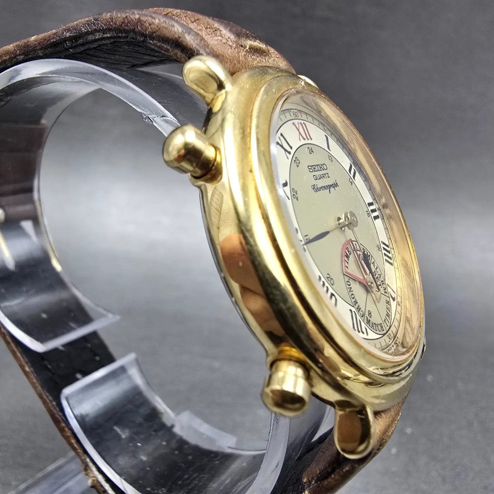 Seiko Alarm Chronograph Watch Men 35mm Champagne Dial Gold Tone 8M25-6009 PARTS4
