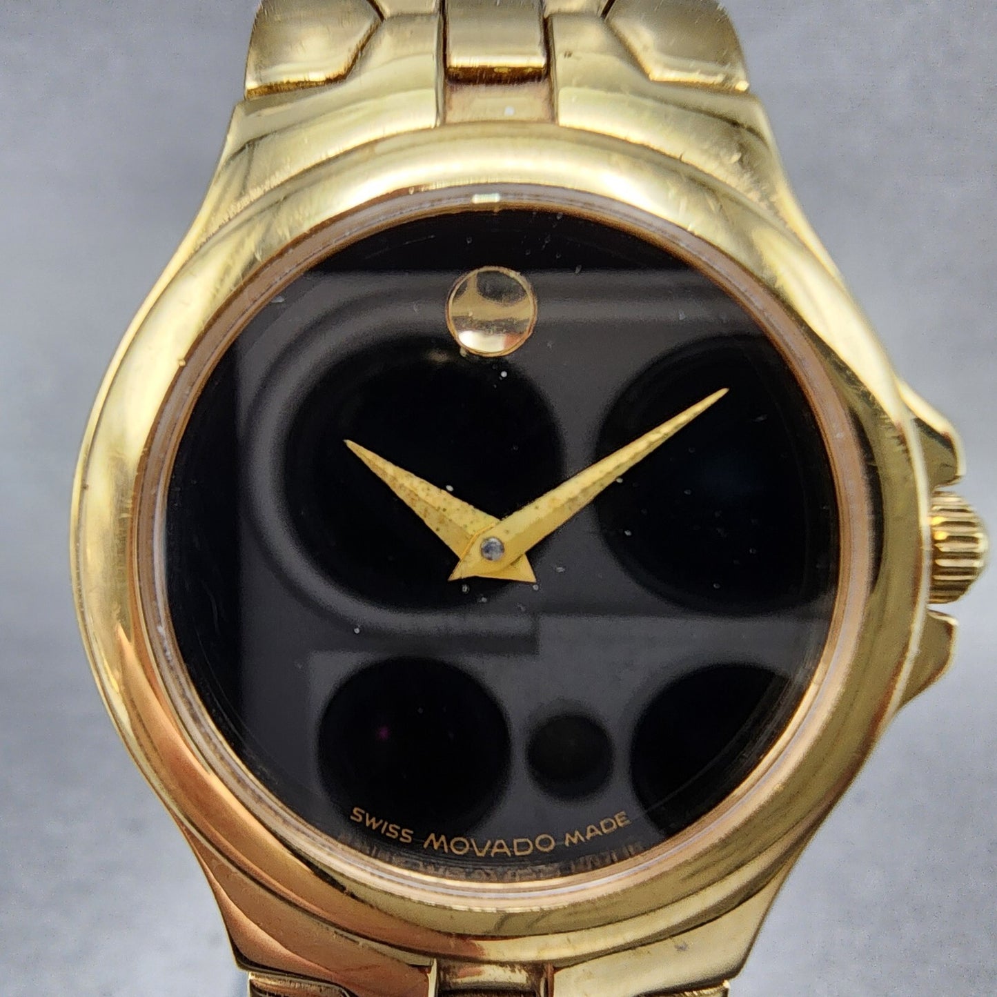 Movado Museum Watch Women 26mm Black Dial Gold Tone Round 88 E4 1851 New Battery1