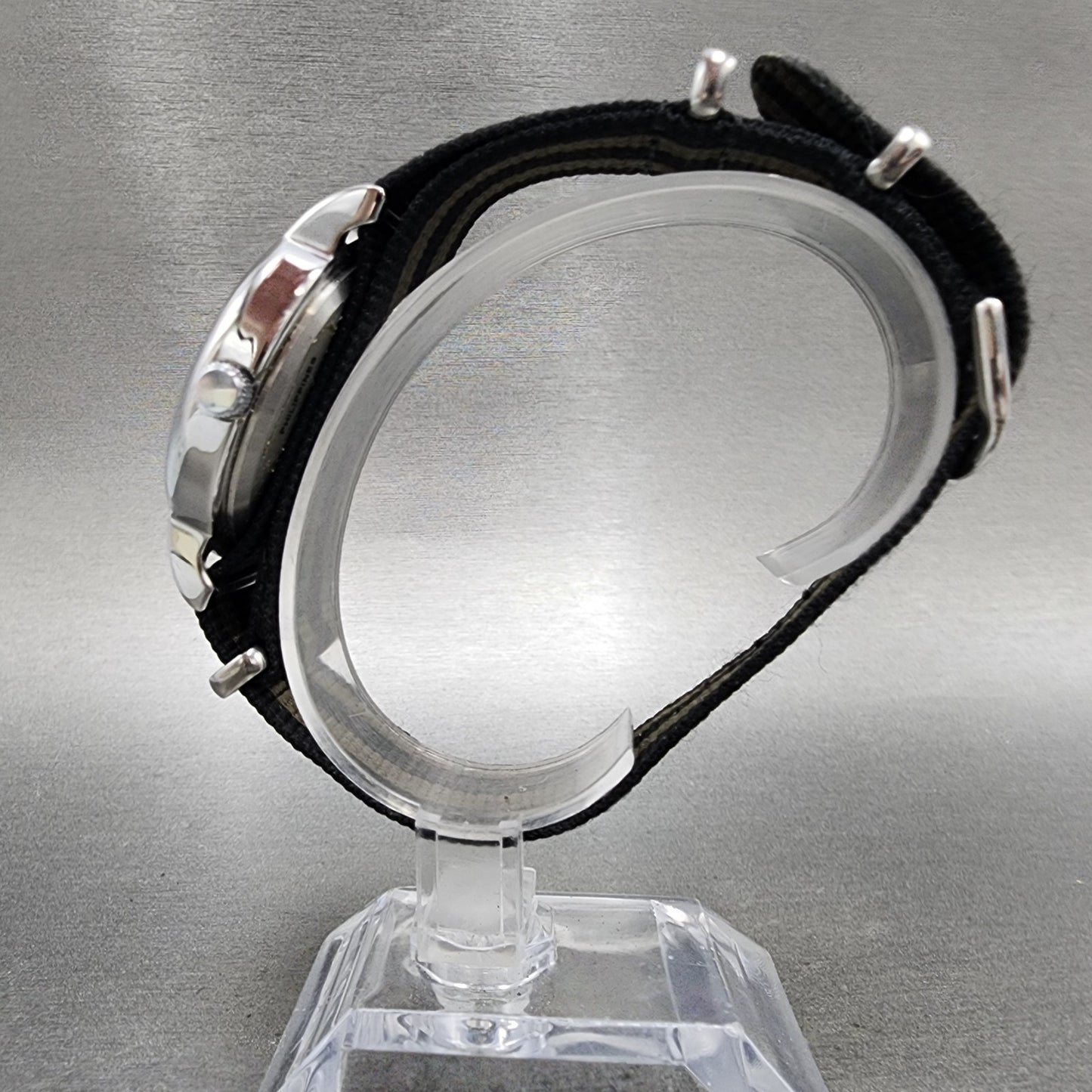 Timex Weekender Watch Men 38mm Cream Dial Silver Tone Indiglo New Battery6