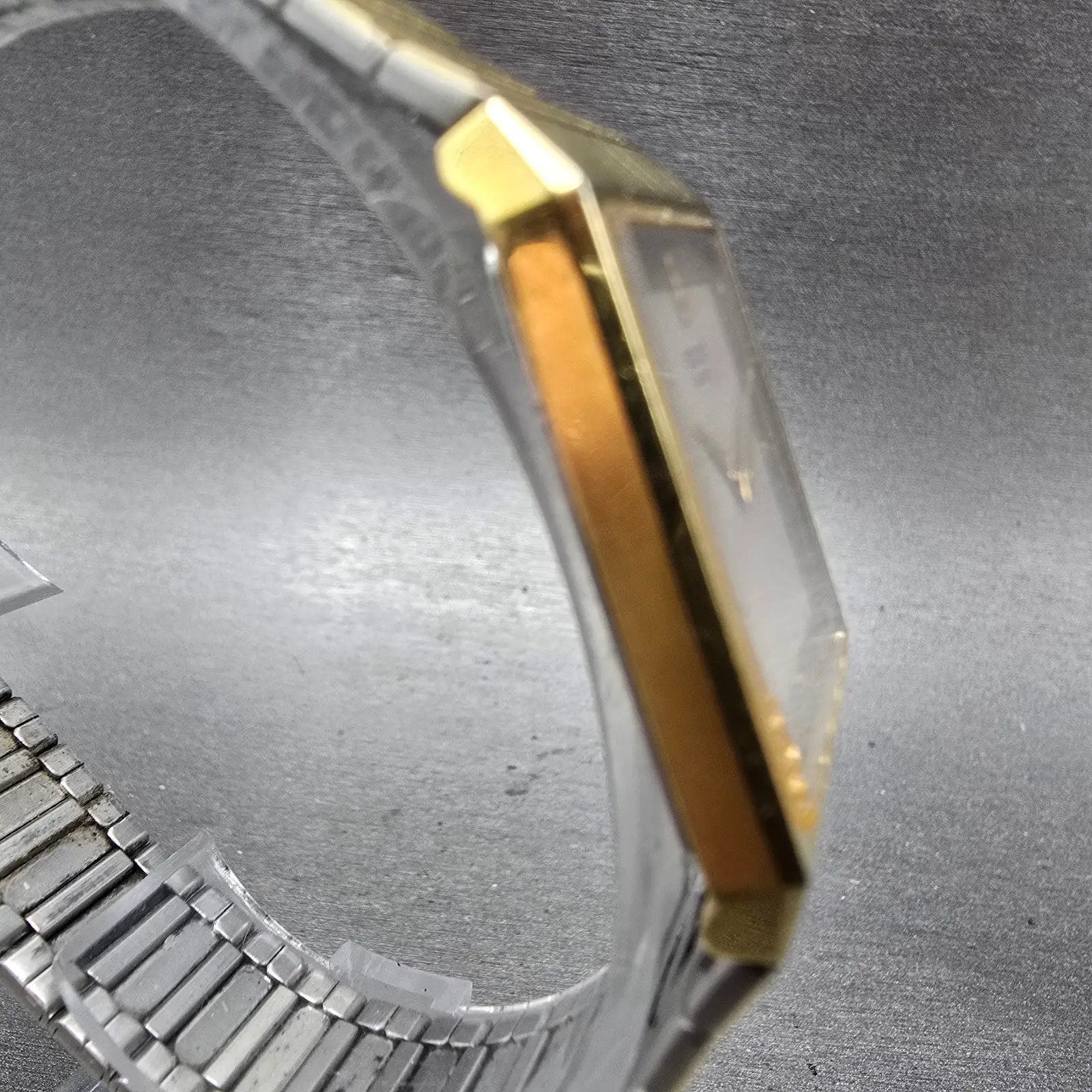Seiko Tank Watch Men 25mm Gray Dial Gold Tone Rectangle 5P30-5C99 PARTS Vintage4
