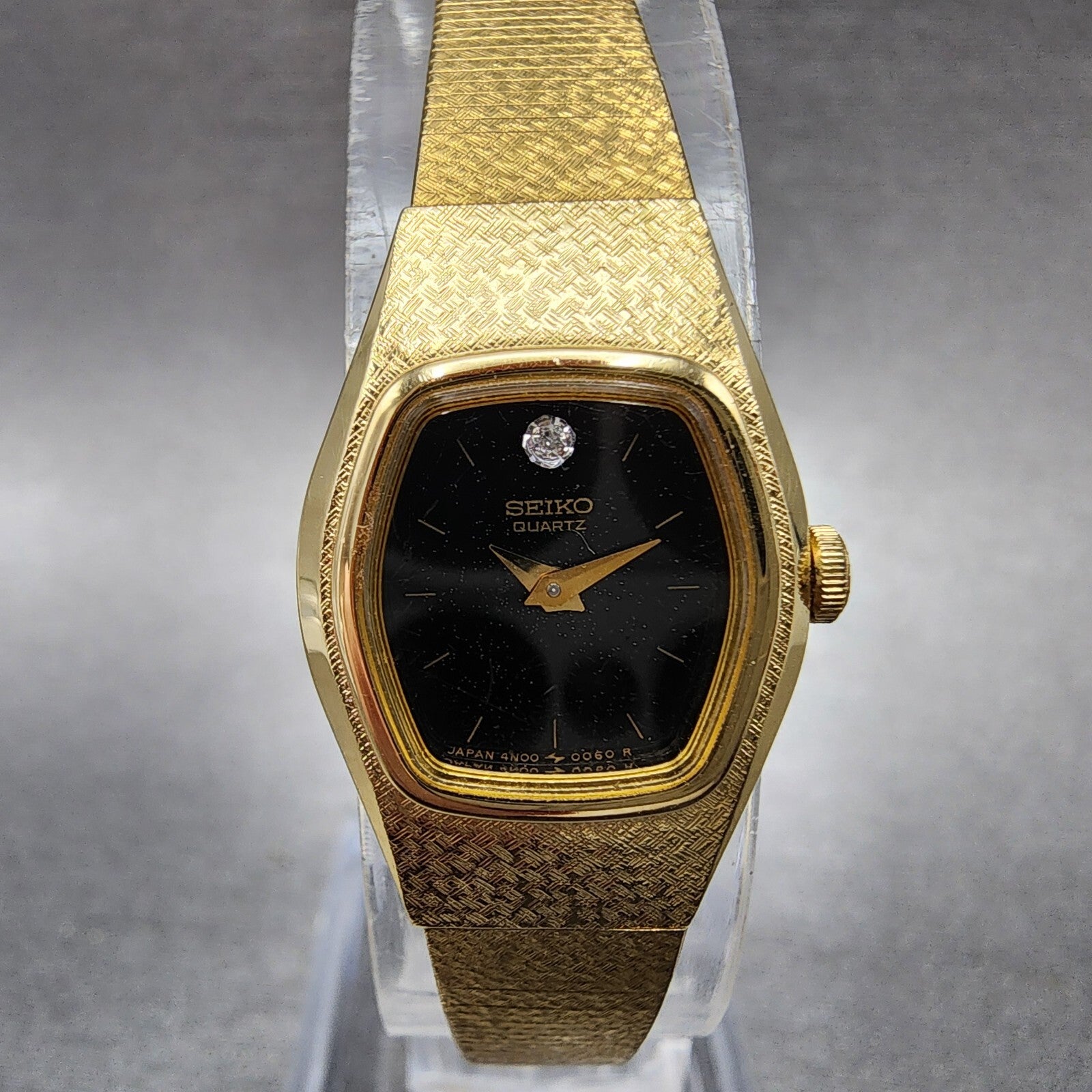 Seiko Watch Women 17mm Black Dial Gold Tone Hexagom 4N005059 New Battery3