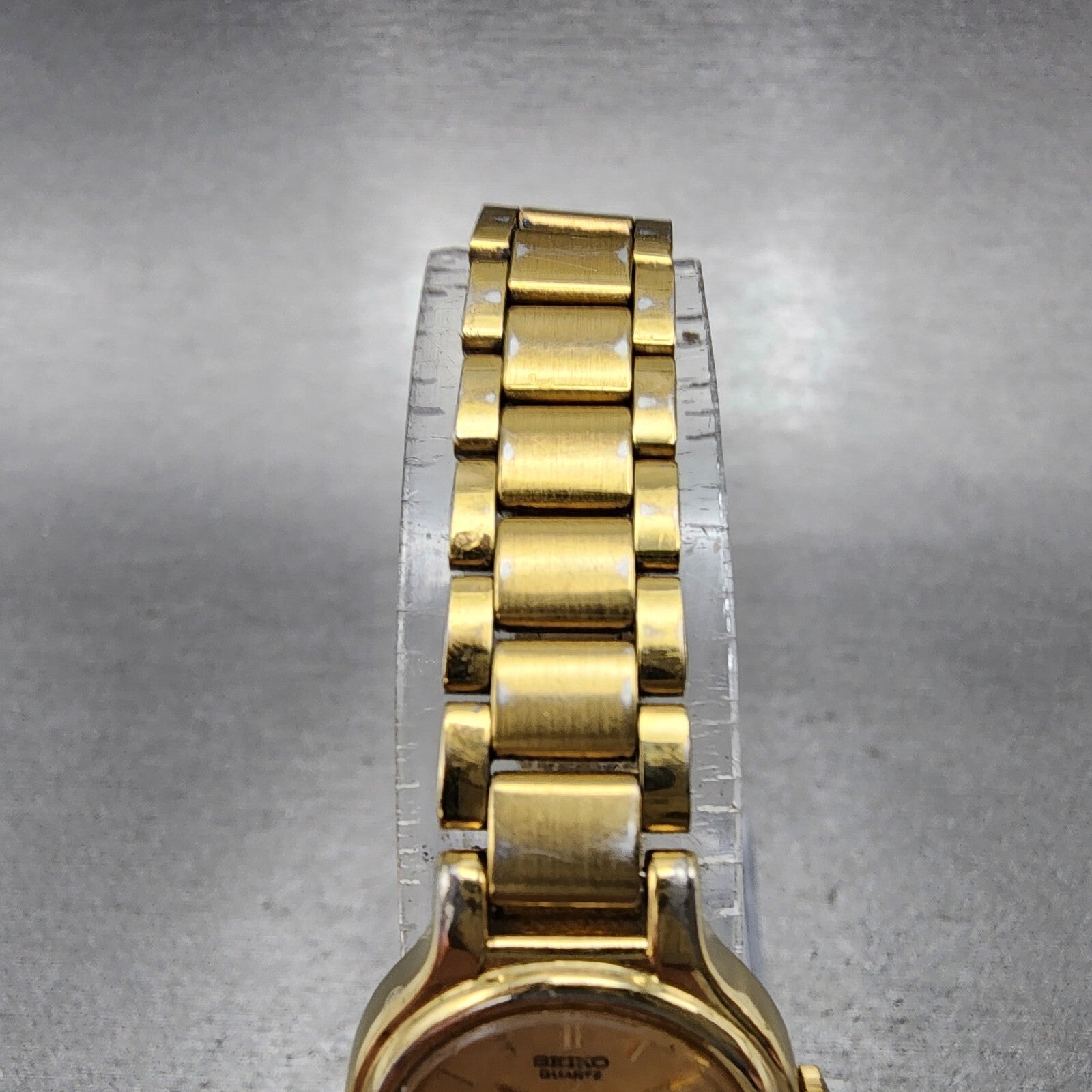 Seiko Watch Women 19mm Gold Dial Gold Tone Round 4N000069 New Battery4