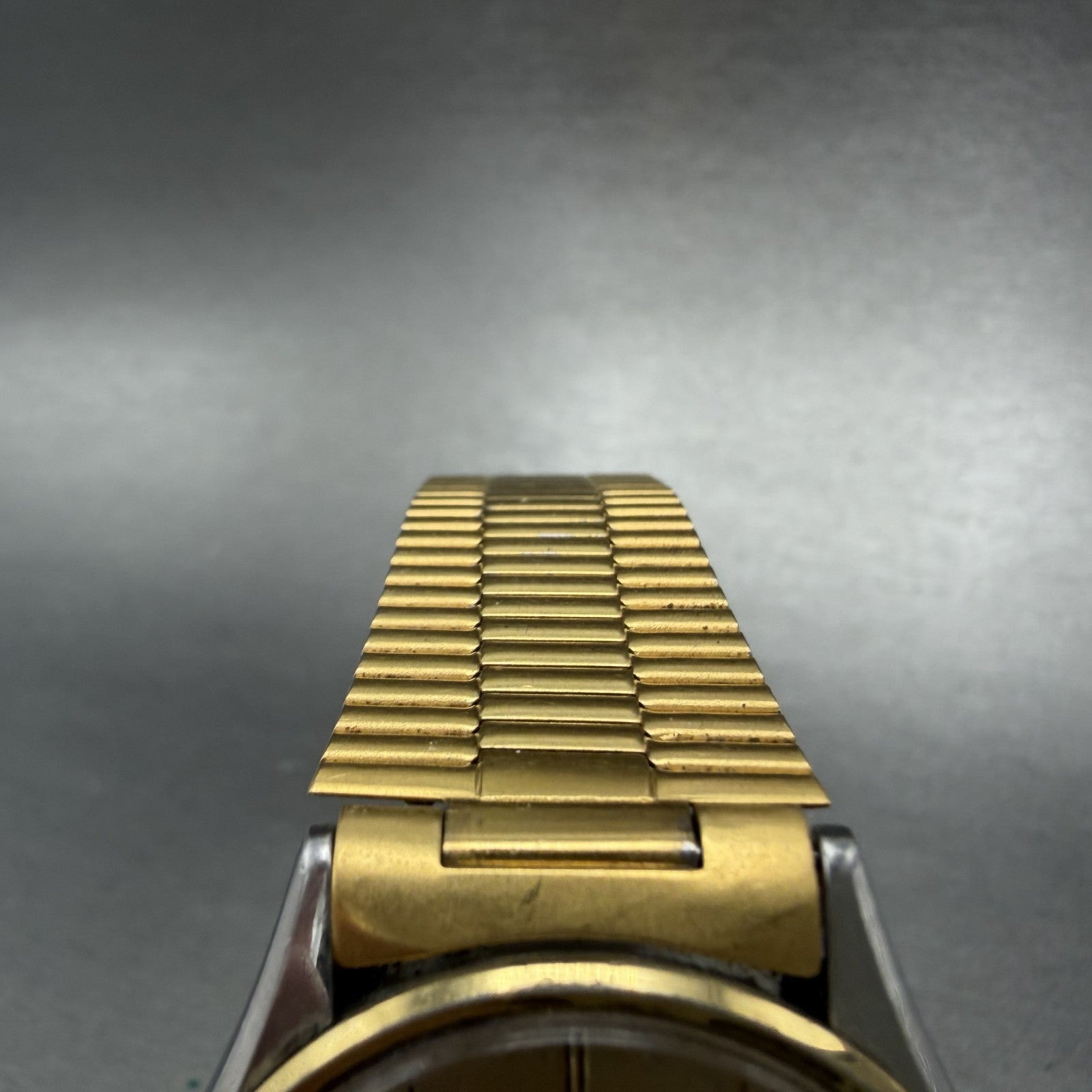 Seiko SQ Watch Men 35mm Gold Dial Two Tone Daydate 5H23-7B79 Round New BatteryI4