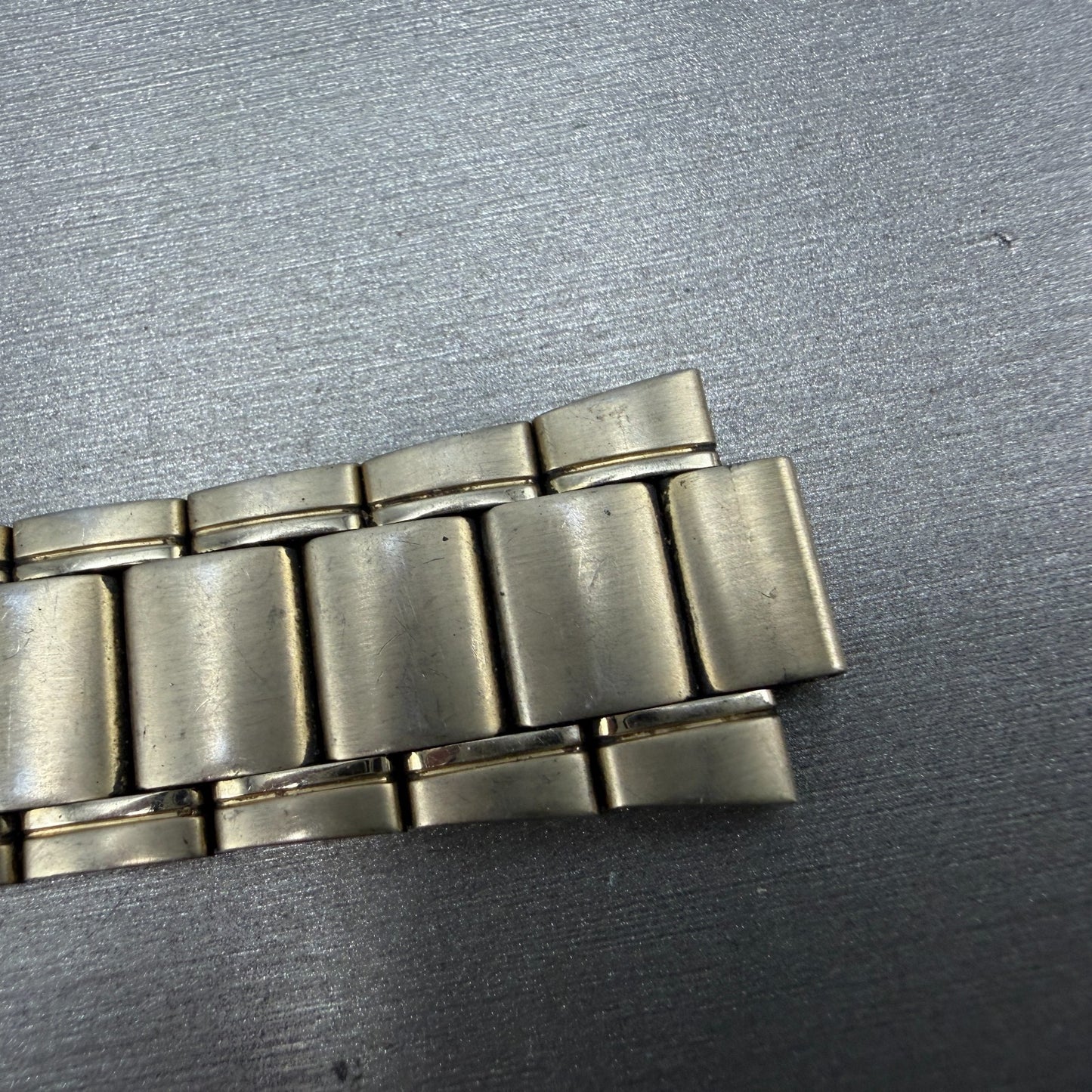 Seiko Bracelet 20mm Stainless Steel Gold Tone Tri Folding Clasp M03N-D-E Japan1
