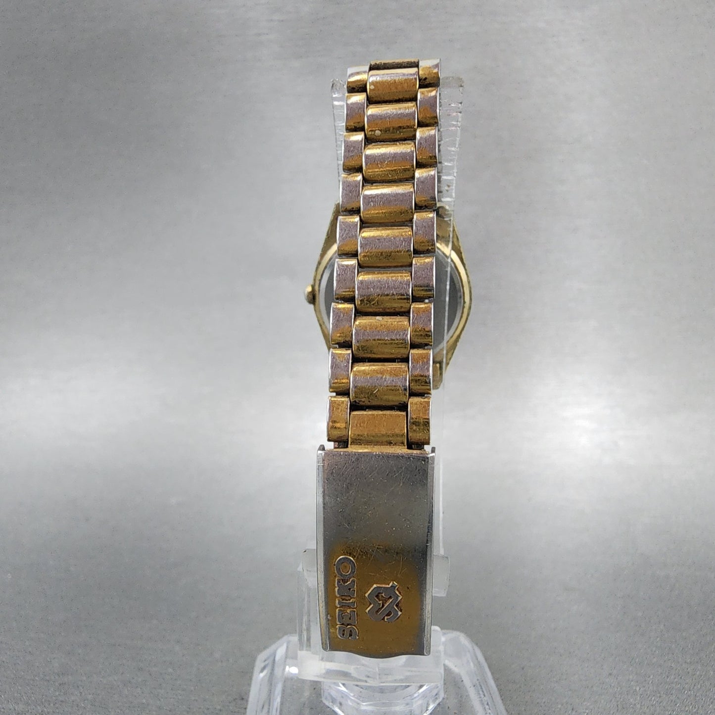 Seiko SQ Watch Women 24mm Champagne Dial Gold Tone Daydate 2a230030 New Battery7
