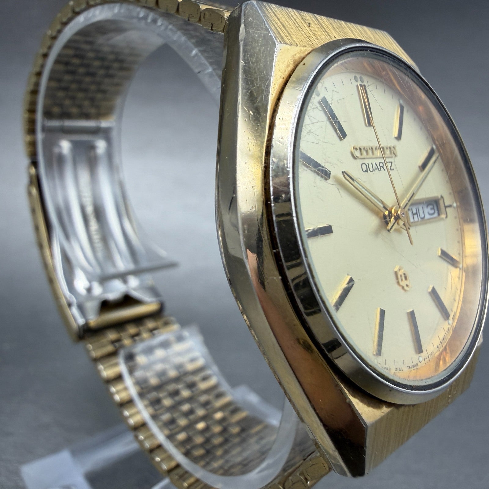Citizen CQ Watch Men 35mm Champagne Dial Gold Tone Daydate 6101-S16903 NewBat BC3