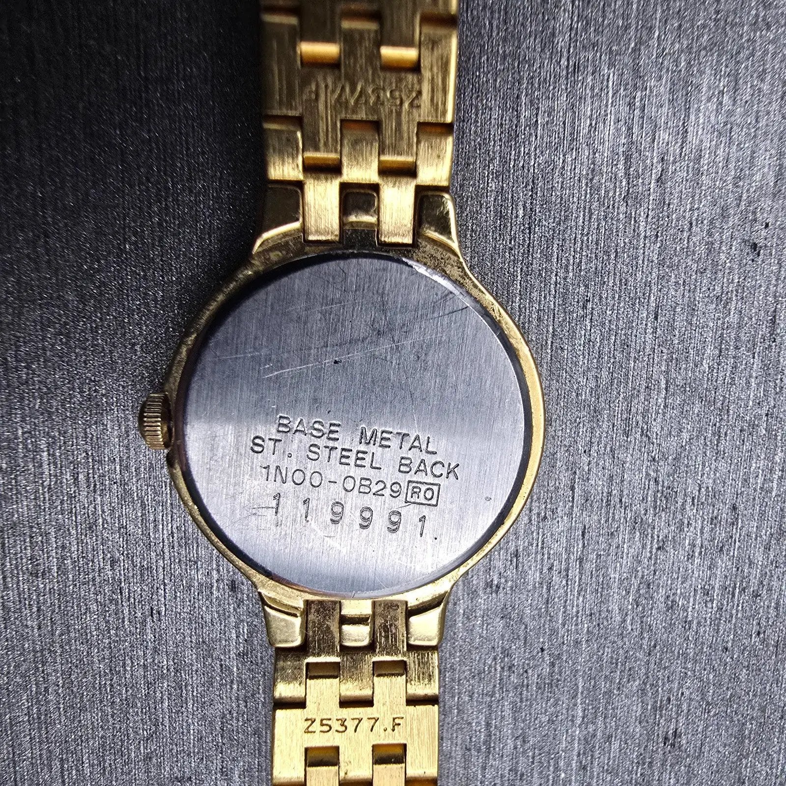 Seiko Watch Women 19mm Black Dial Gold Tone Round 1N00-0B29 New Battery Vintage10