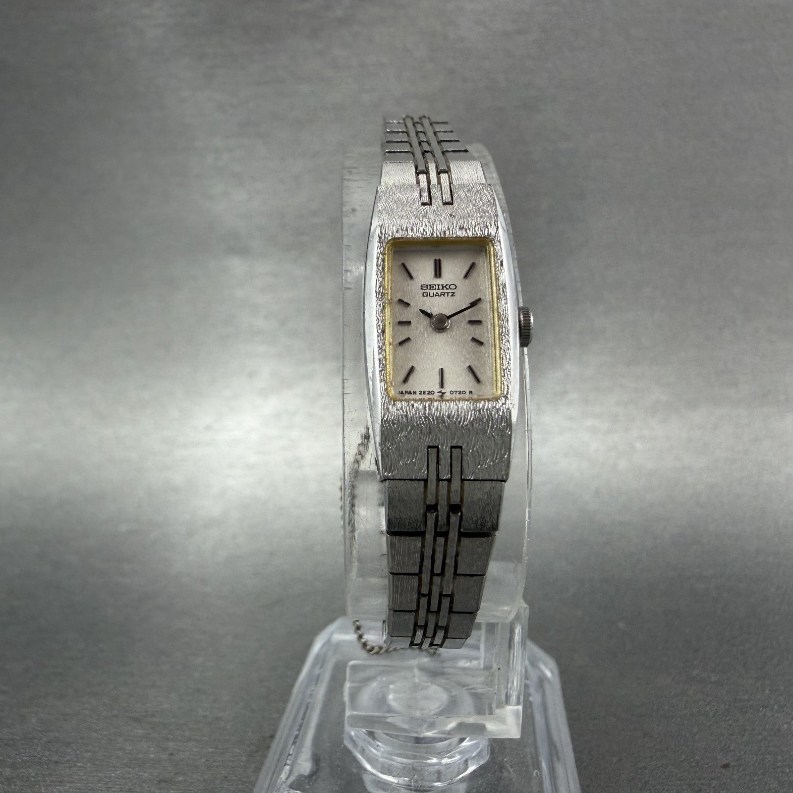 Seiko Tank Watch Women 12mm Silver Dial Silver Tone 2E20-5559 New Battery5