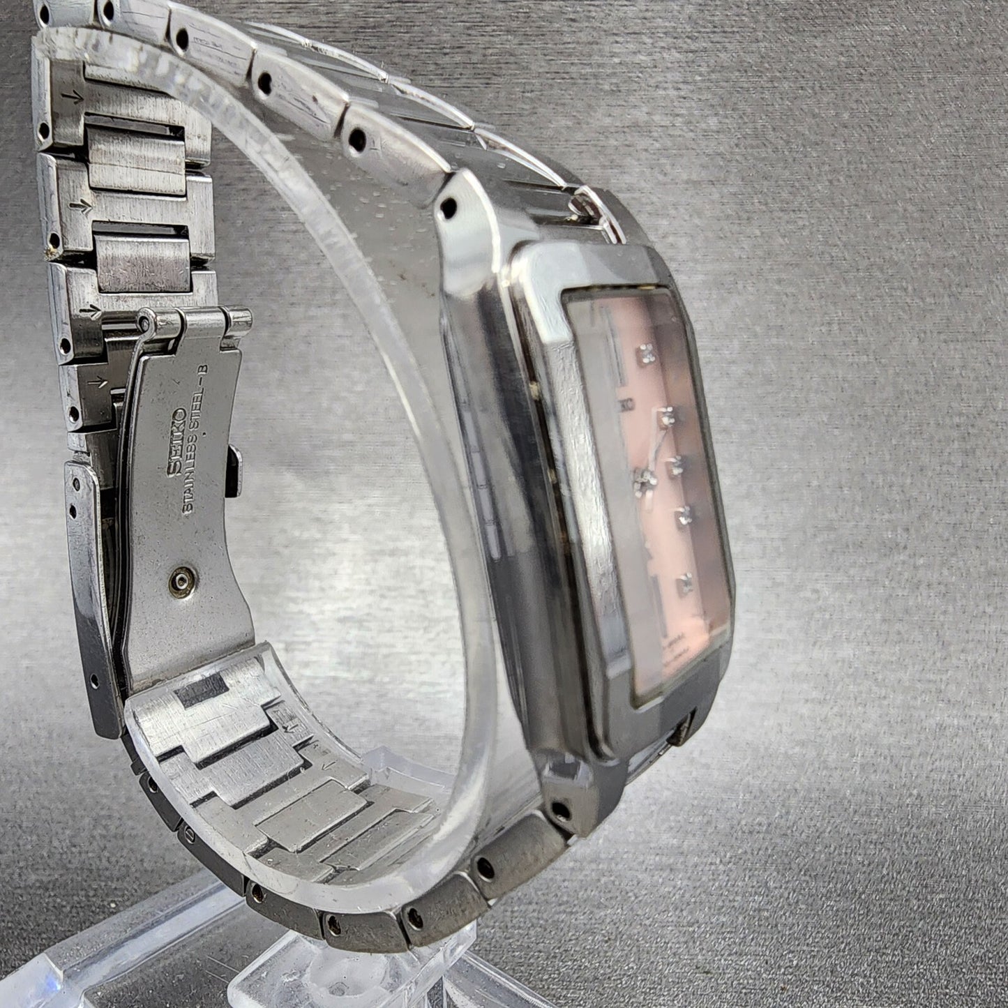 Seiko Lukia Tank Watch Women 20mm Pink Dial Silver Tone Rectangle New Battery3