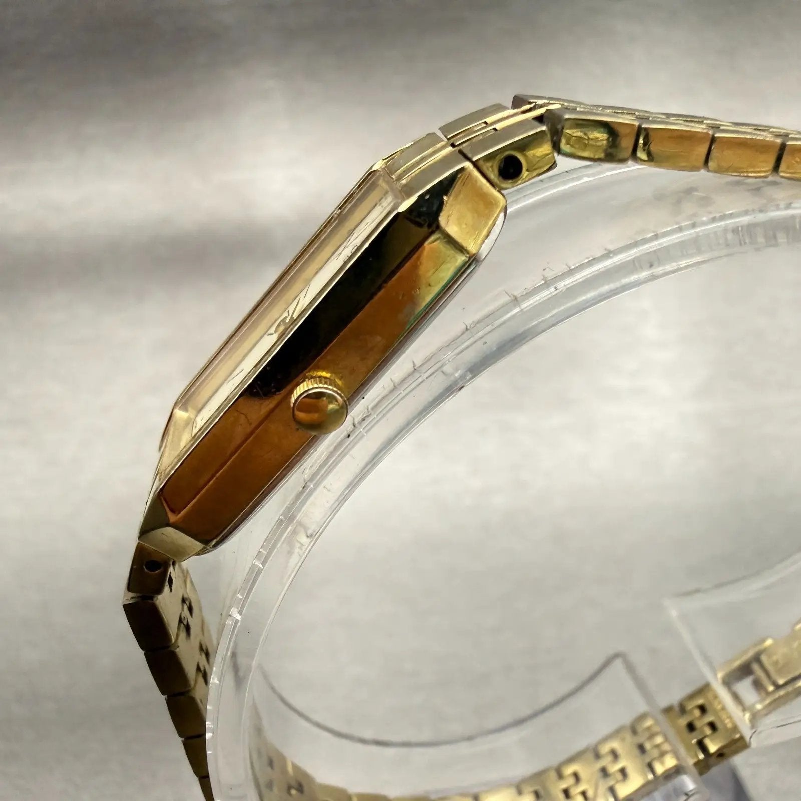 Citizen Watch Women 13mm Champagne Dial Gold Tone Rectangle 5421-S96460 New Batt2