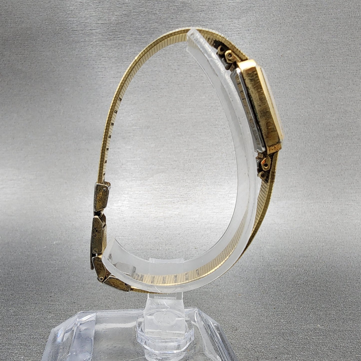 Seiko Tank Watch Women 14mm Champagne Dial Gold Tone 13205770 New Battery8