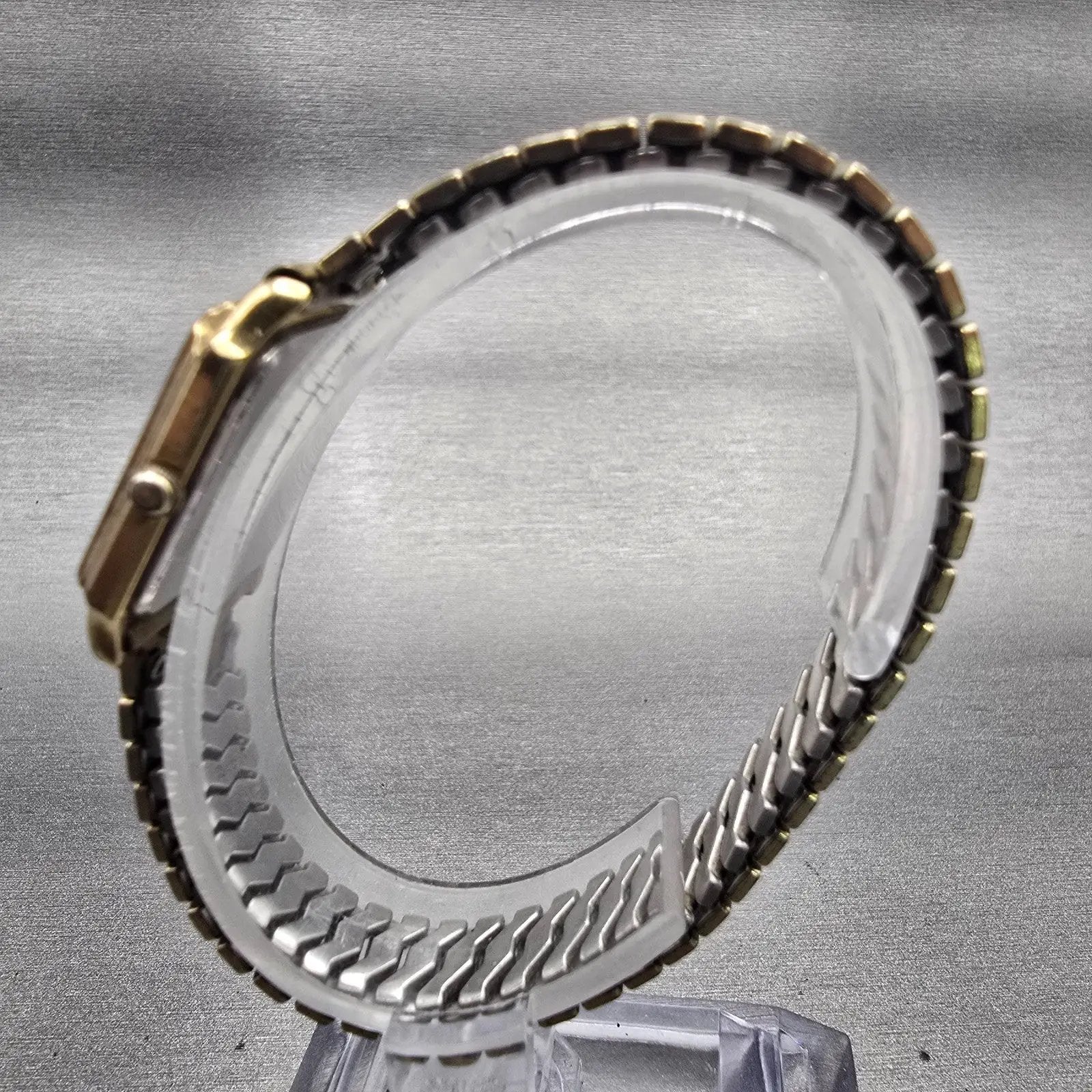 Seiko Watch Woman 20mm Gold Dial Gold Tone Rectangle 7321-5040 New Battery VTG6