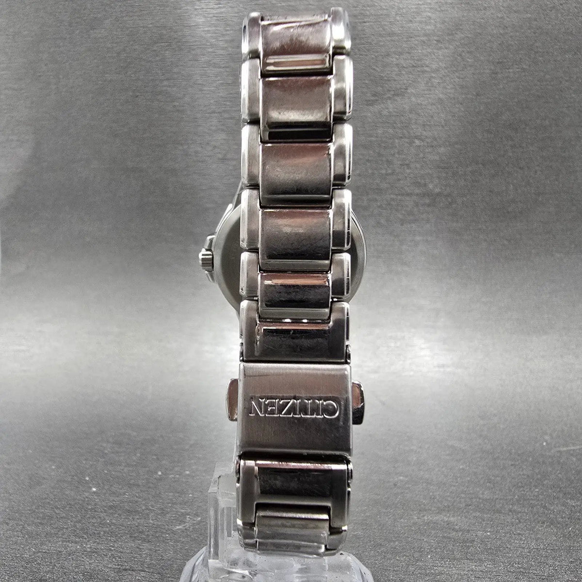 Citizen Eco-Drive Riva Watch Women 30mm Silver Dial Silver Date Diamonds Works7