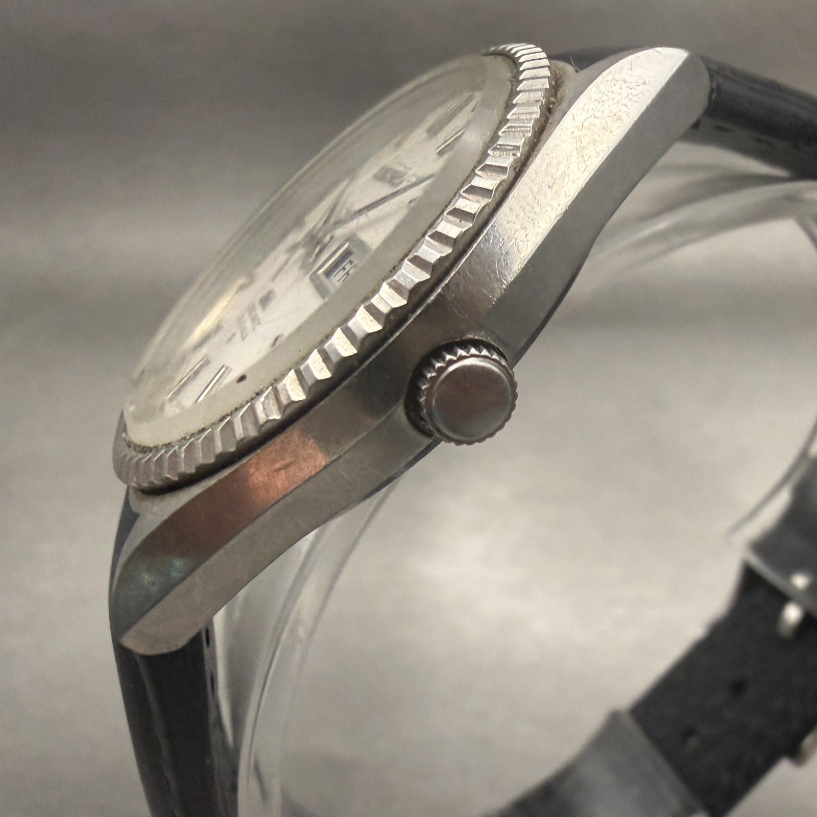 Seiko Lord Matic Watch Men 38mm Silver Dial Silver Tone Daydate Round 5606-70802
