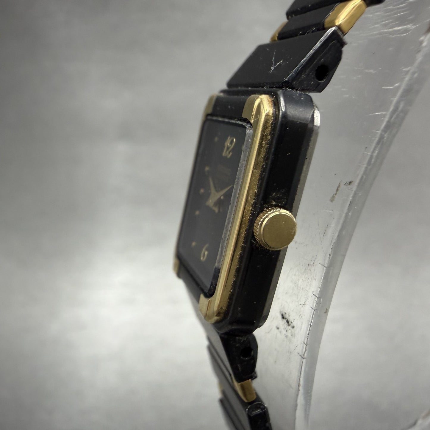 Seiko Tank Watch Women 14mm Black Dial Black & Gold Tone 2E20-5590 New Battery2