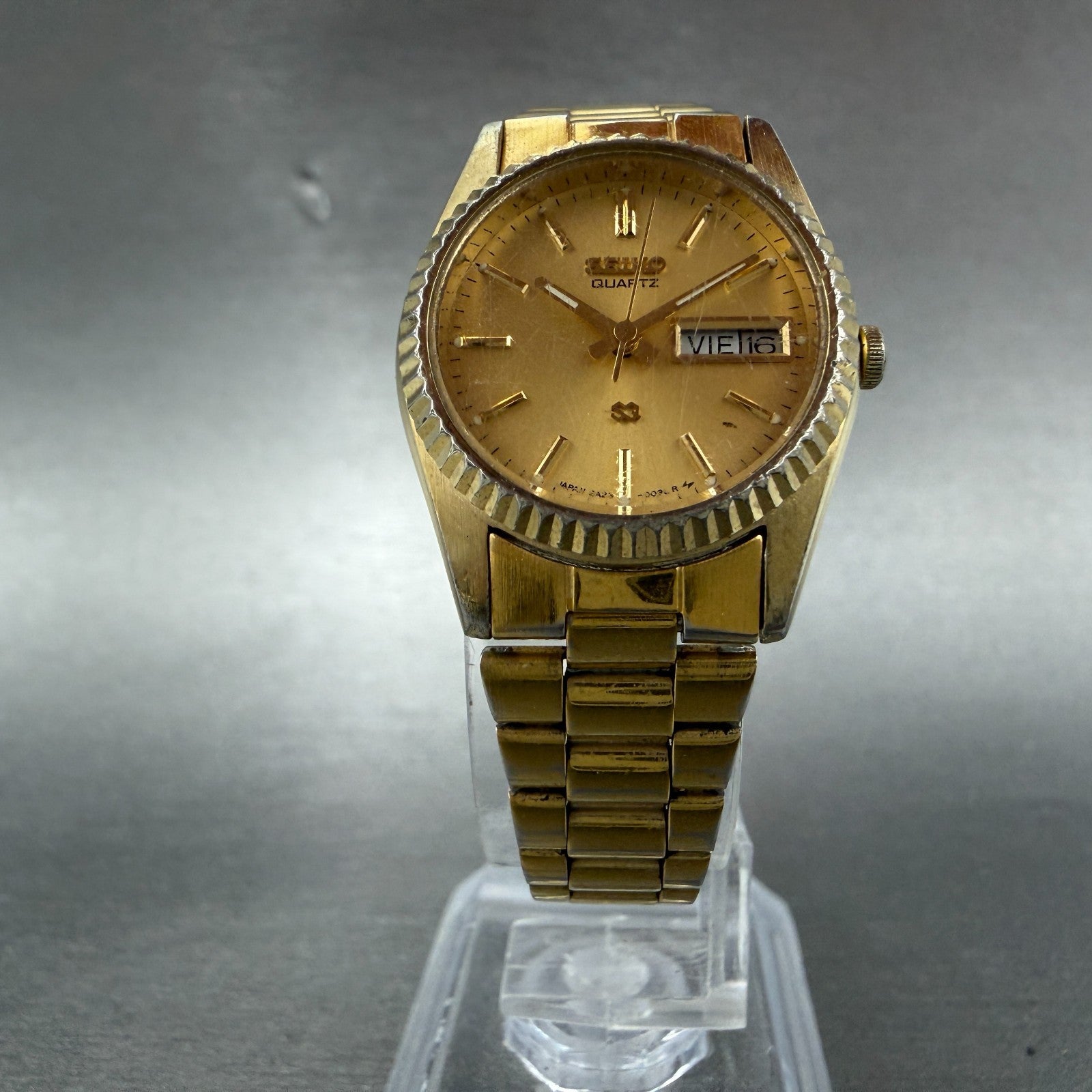 Seiko SQ Watch Women 24mm Champagne Dial Gold Tone Daydate 2a23-0030 READ NewBat5