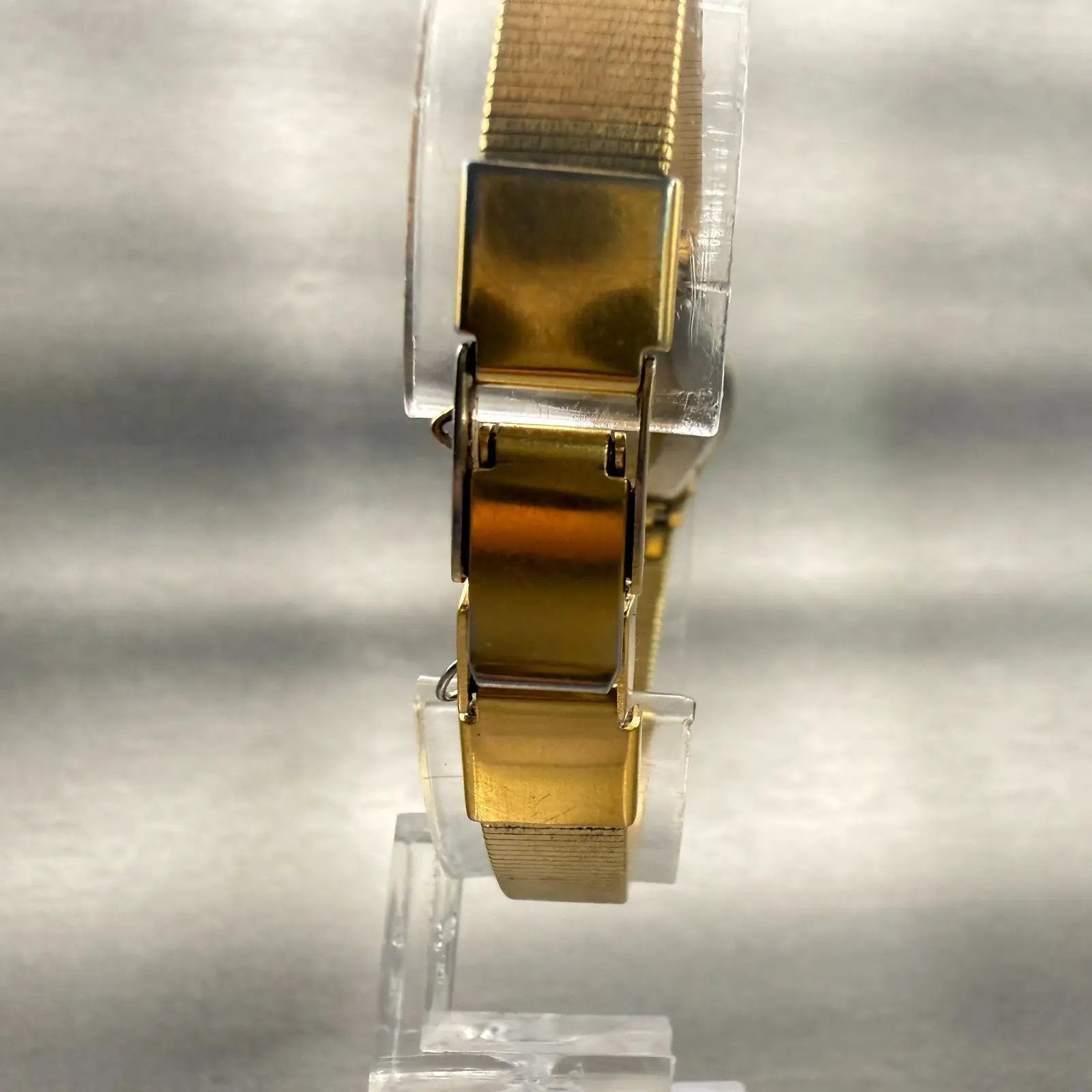 Seiko Watch Women 19mm Champagne Dial Gold Tone Round 2C20-0029 New Battery VTG7