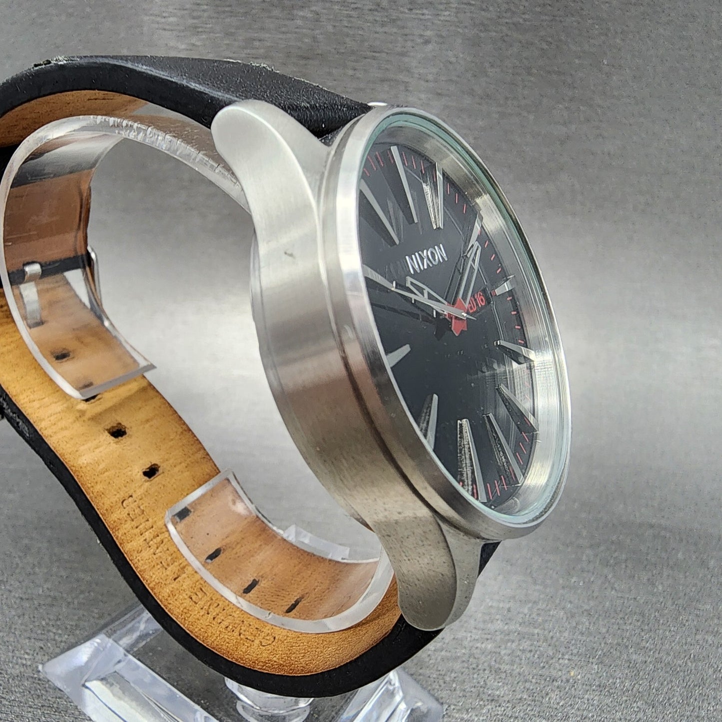 Nixon The Sentry Watch Men 42mm Black Dial Steel Daydate Round New Battery3