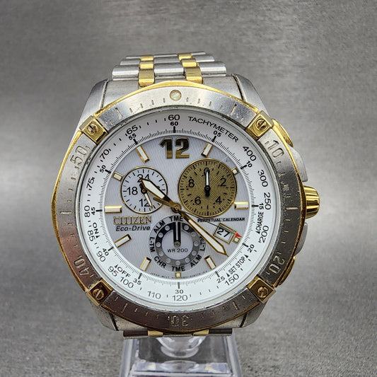 Citizen EcoDrive Chronograph Watch men 47mm White Dial Two Tone Date Runs0