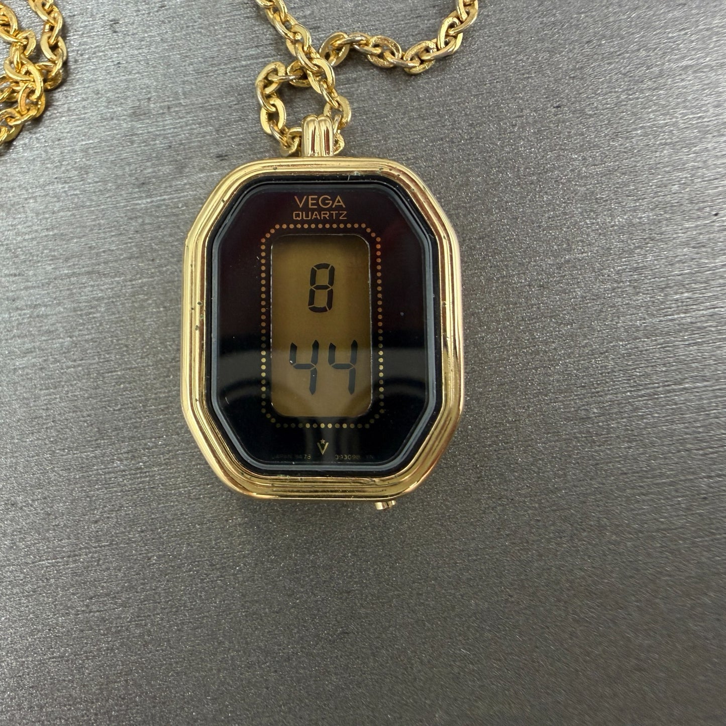 Vega Necklace Watch Women Digital LCD Gold Tone Octagon New Battery Vintage1