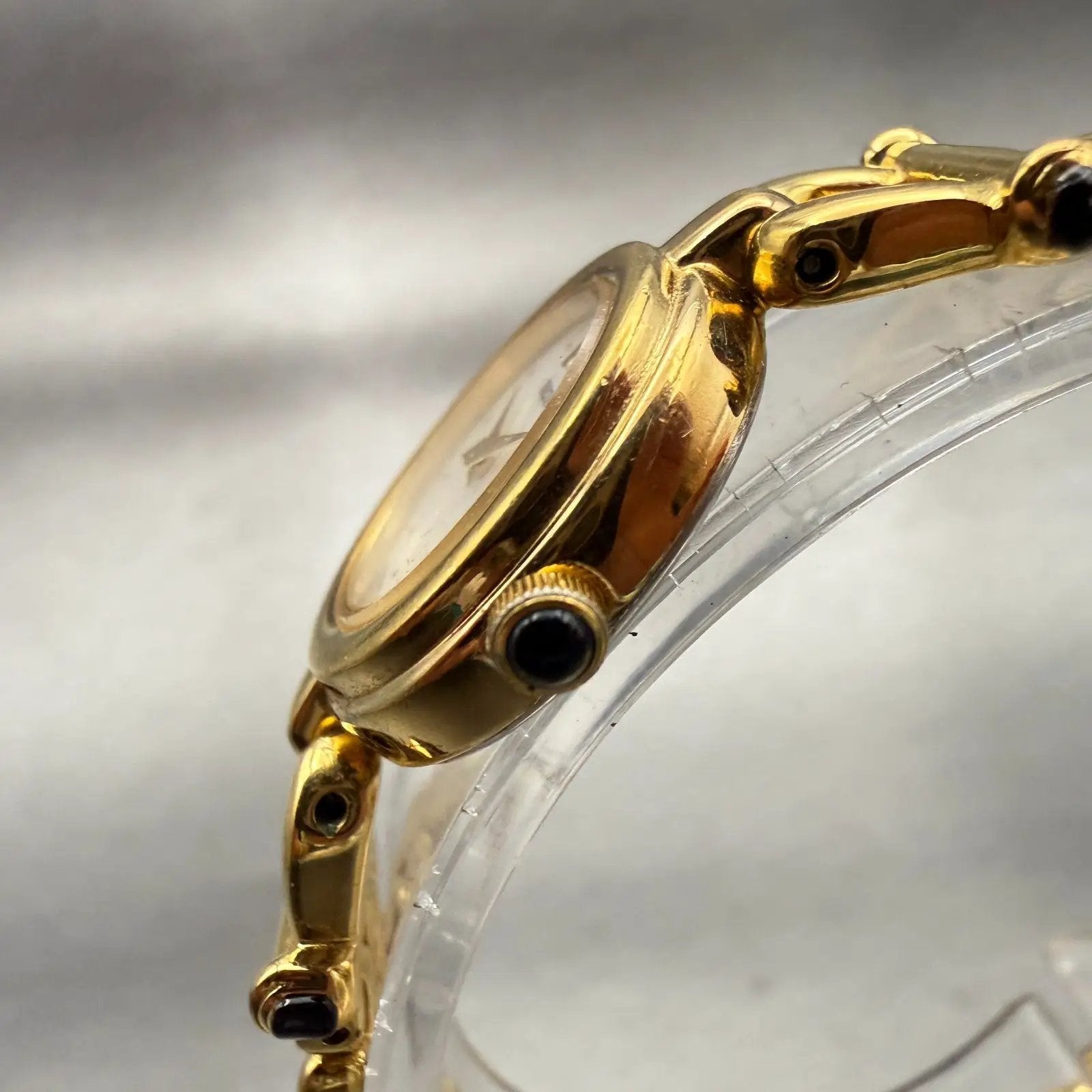Seiko Watch Women 19mm MOP Dial Gold Tone Round 4N00-0588 New Battery Vintage2