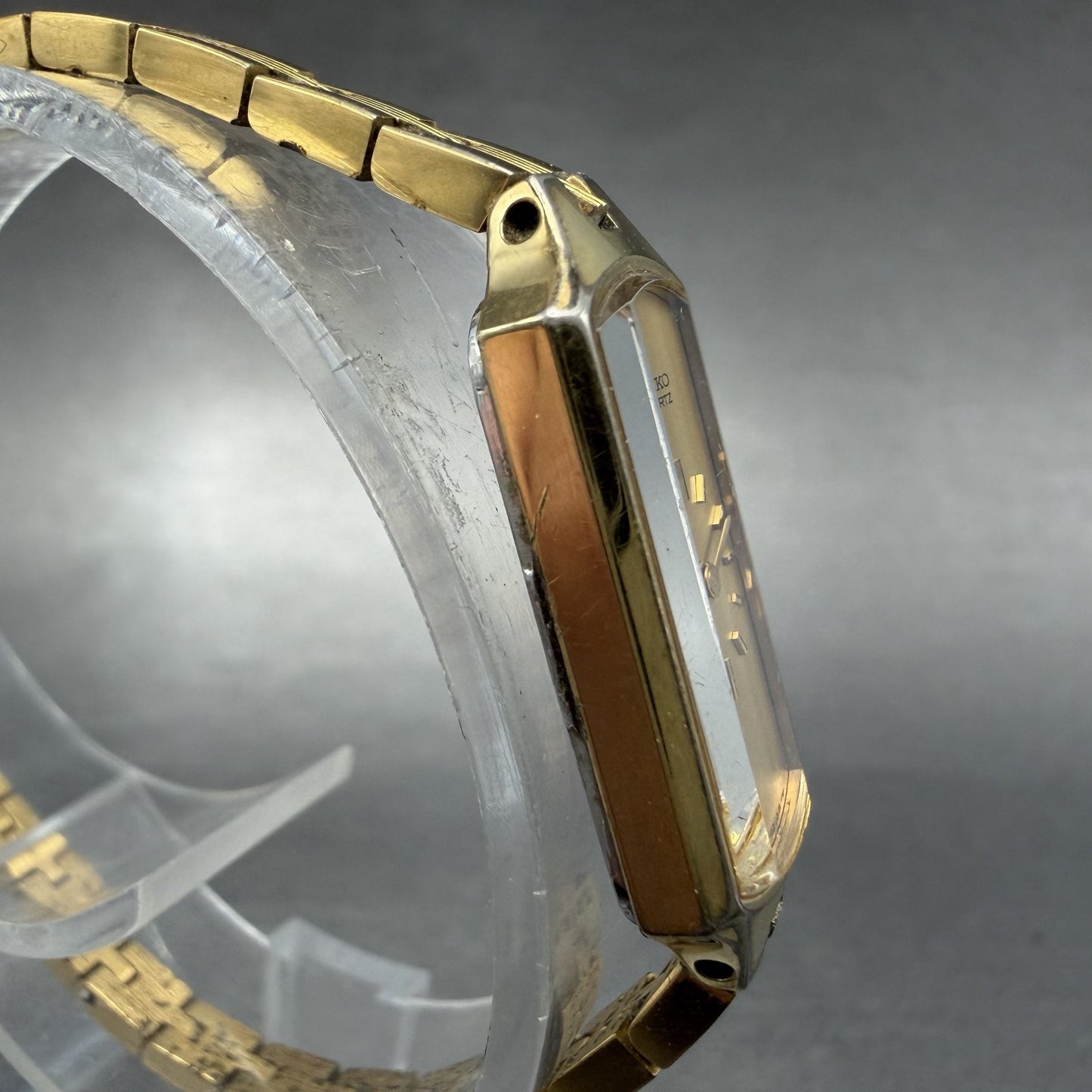Seiko Watch Women 12mm Champagne Dial Gold Tone Rectangle 2E20-5179 New Batt IJI3