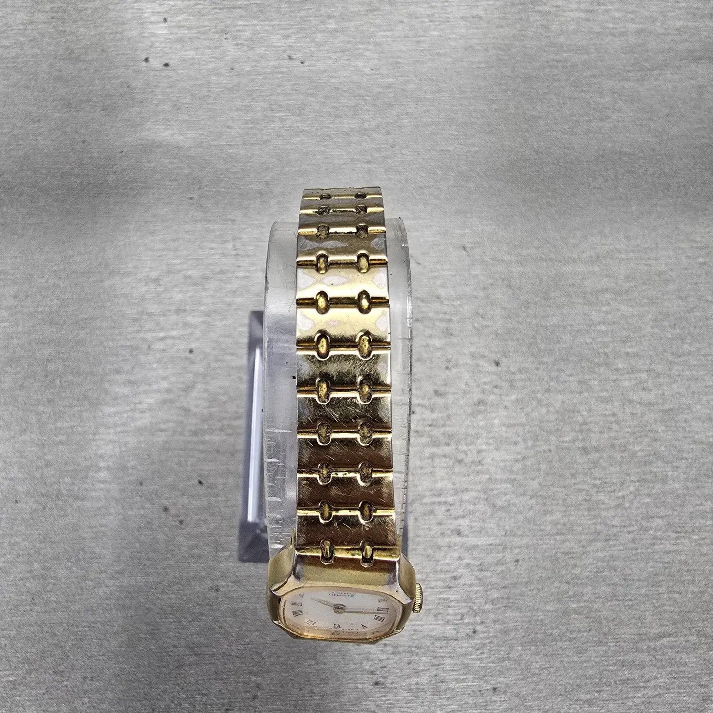 Seiko Tank Watch Women 17mm White Dial Gold Tone Oval 2Y00-5509 New Battery VTG4