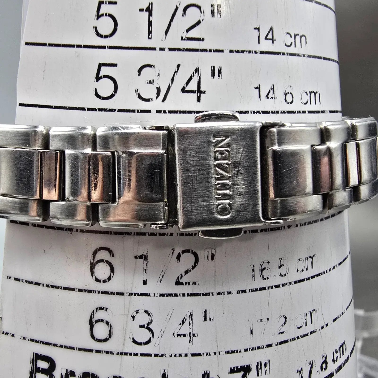 Citizen Eco-Drive Watch Women 26mm Pink Dial Silver Tone Date E013-S076439 Runs11