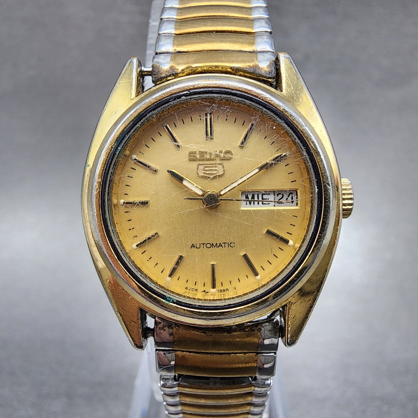 Seiko 5 Automatic Watch Women 24mm Gold Dial Gold Tone Daydate Round Runs0