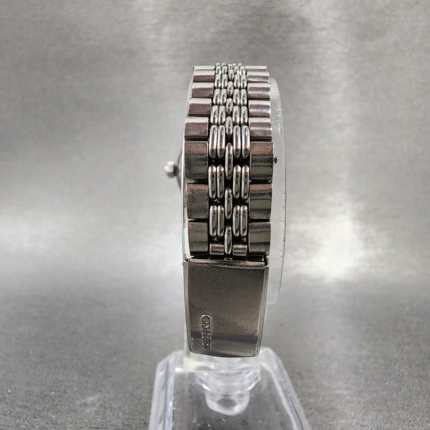 Seiko Chorus Watch Women 26mm Silver Dial Silver Tone Date 21180230 Manual Runs7