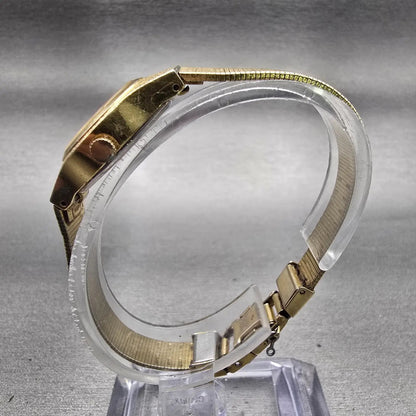 Seiko Watch Women 20mm Gold Dial Gold Tone Oval 8Y21-0020 New Battery Vintage6