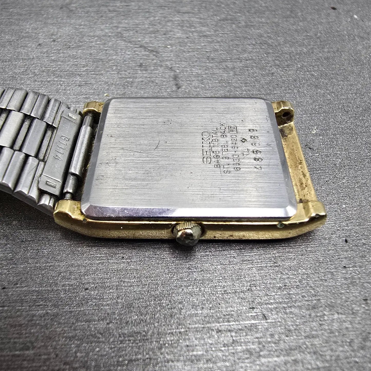 Seiko Tank Watch Men 25mm Champagne Dial Gold Tone Rectangle 6530-5420 PARTS VTG13