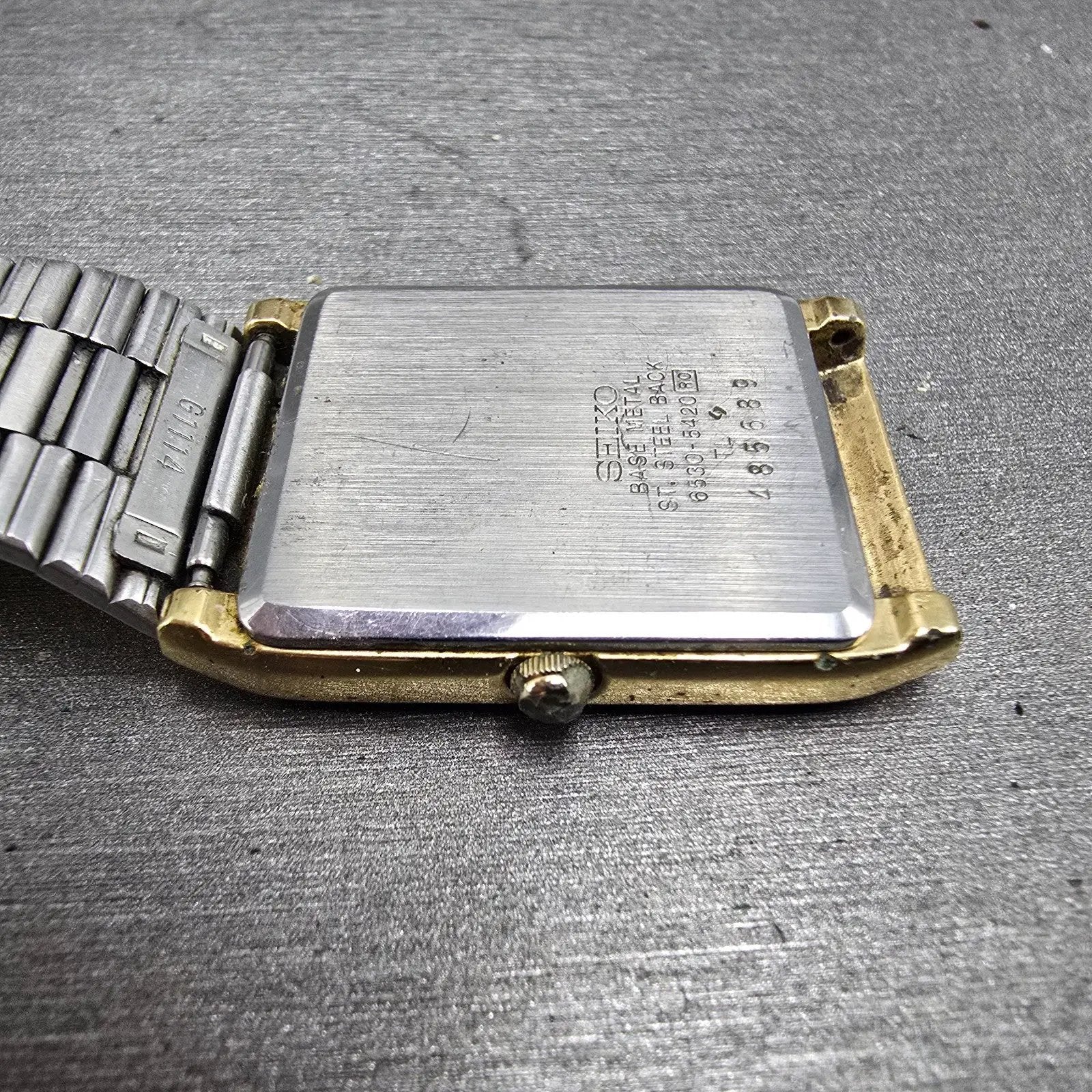 Seiko Tank Watch Men 25mm Champagne Dial Gold Tone Rectangle 6530-5420 PARTS VTG13