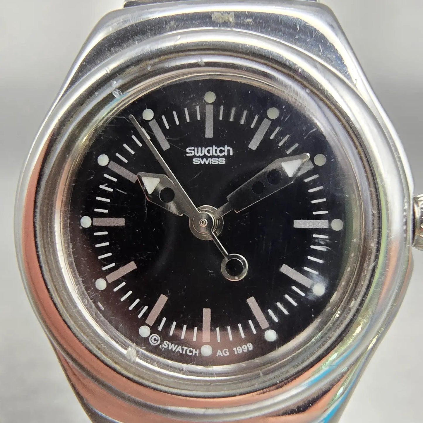 Swatch Irony FRIVOLE Watch Women 24mm Black Dial Silver Round YSS112G New Batt1